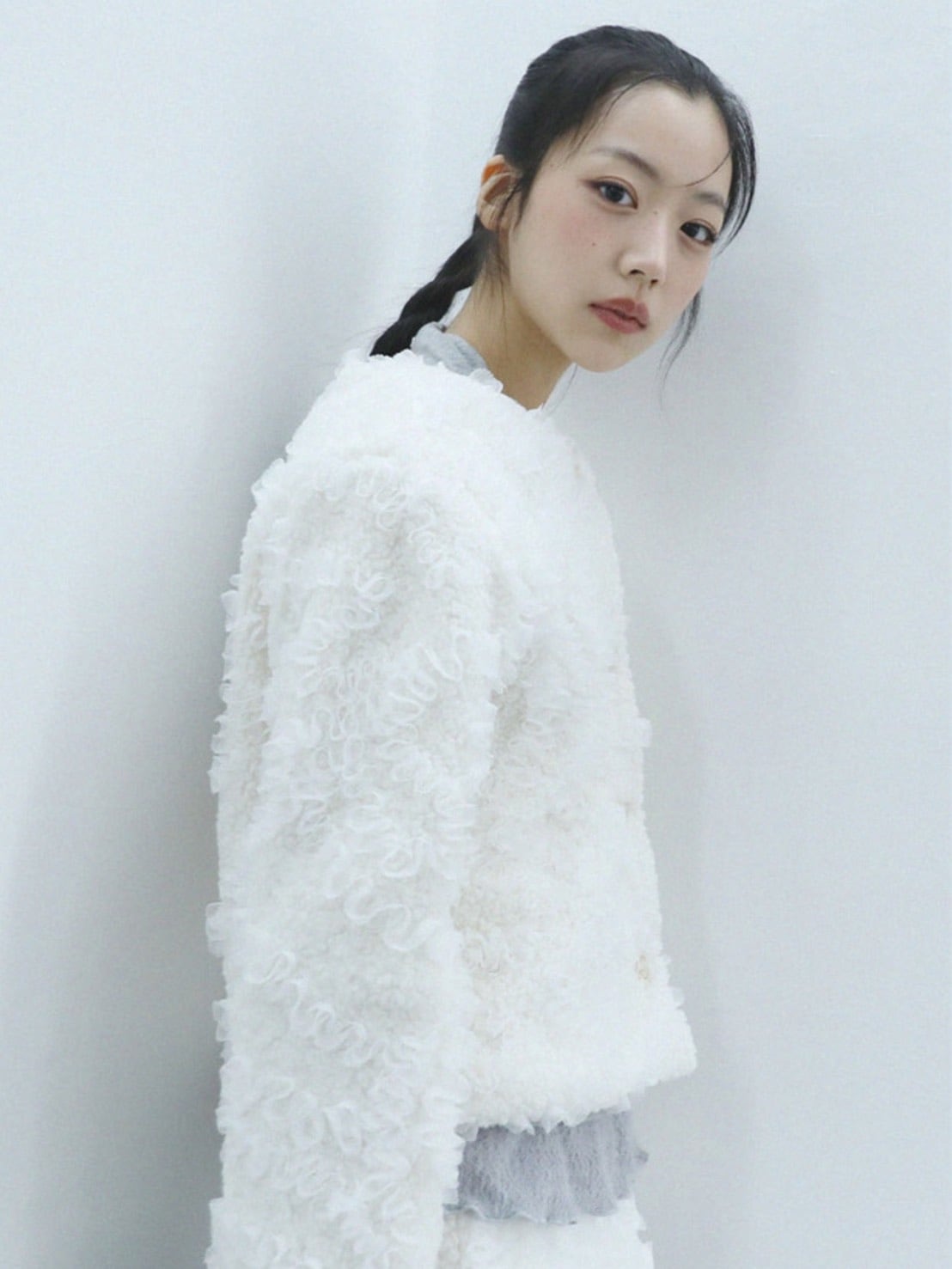 12/21 20:00 発売【Uglyshadow】RUFFLED FUR JACKET