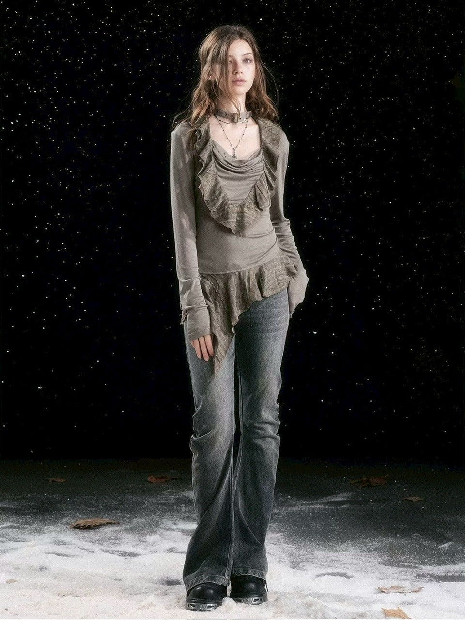 【Cest Nous】Ruffle hem top / 【セヌー】チョーカー付きアシンメトリーフリルトップス