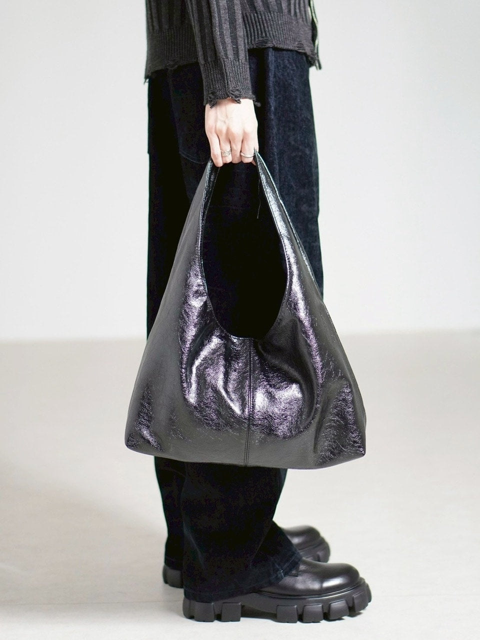 受注制【Chikashitsu +】triangle non-leather bag / 【チカシツプラス】トライアングルノンレザーバッグ (2color)