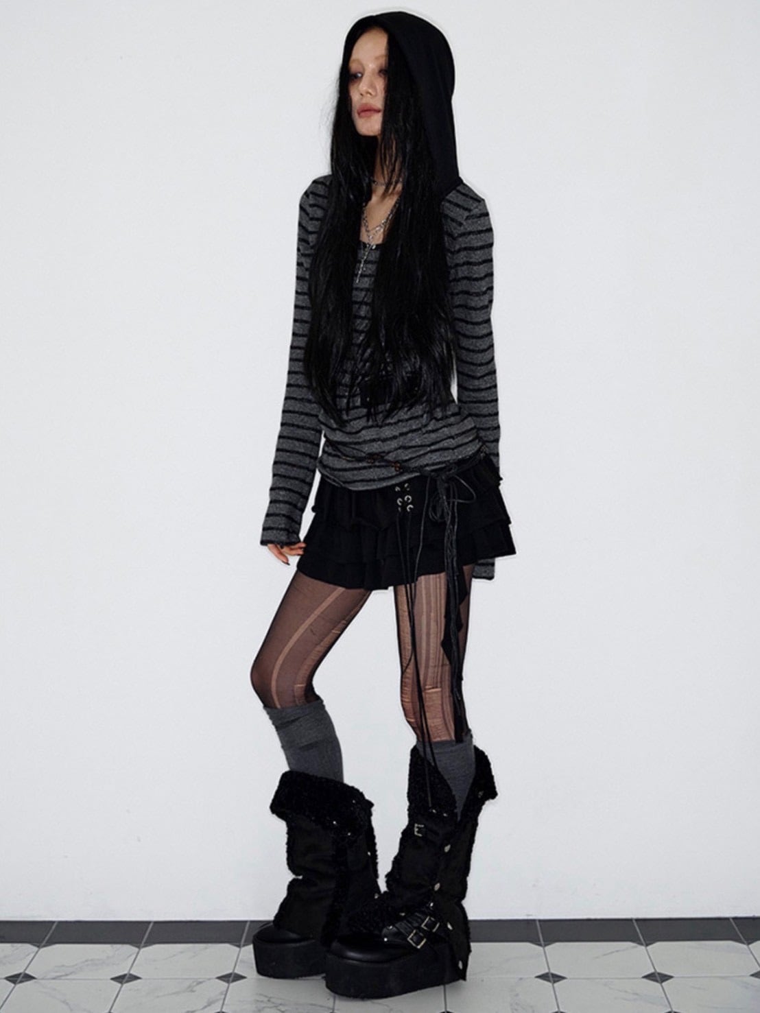 【NOT KNOWING】U Neck Stud PK Hoodie