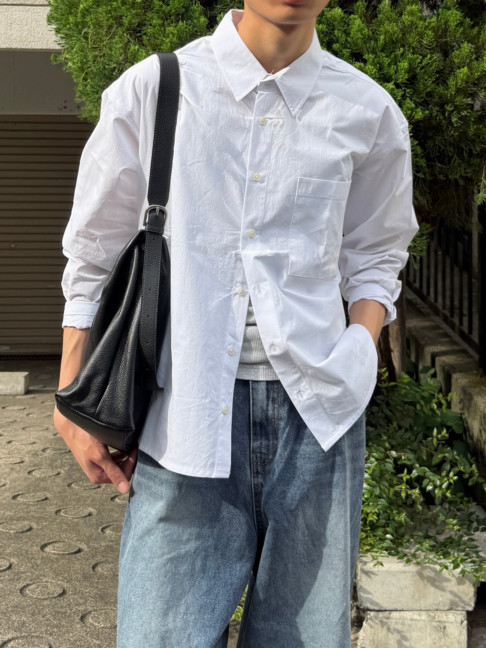 東京店WEB限定受注制【Chikashitsu +】soft touch cropped shirt (3color)