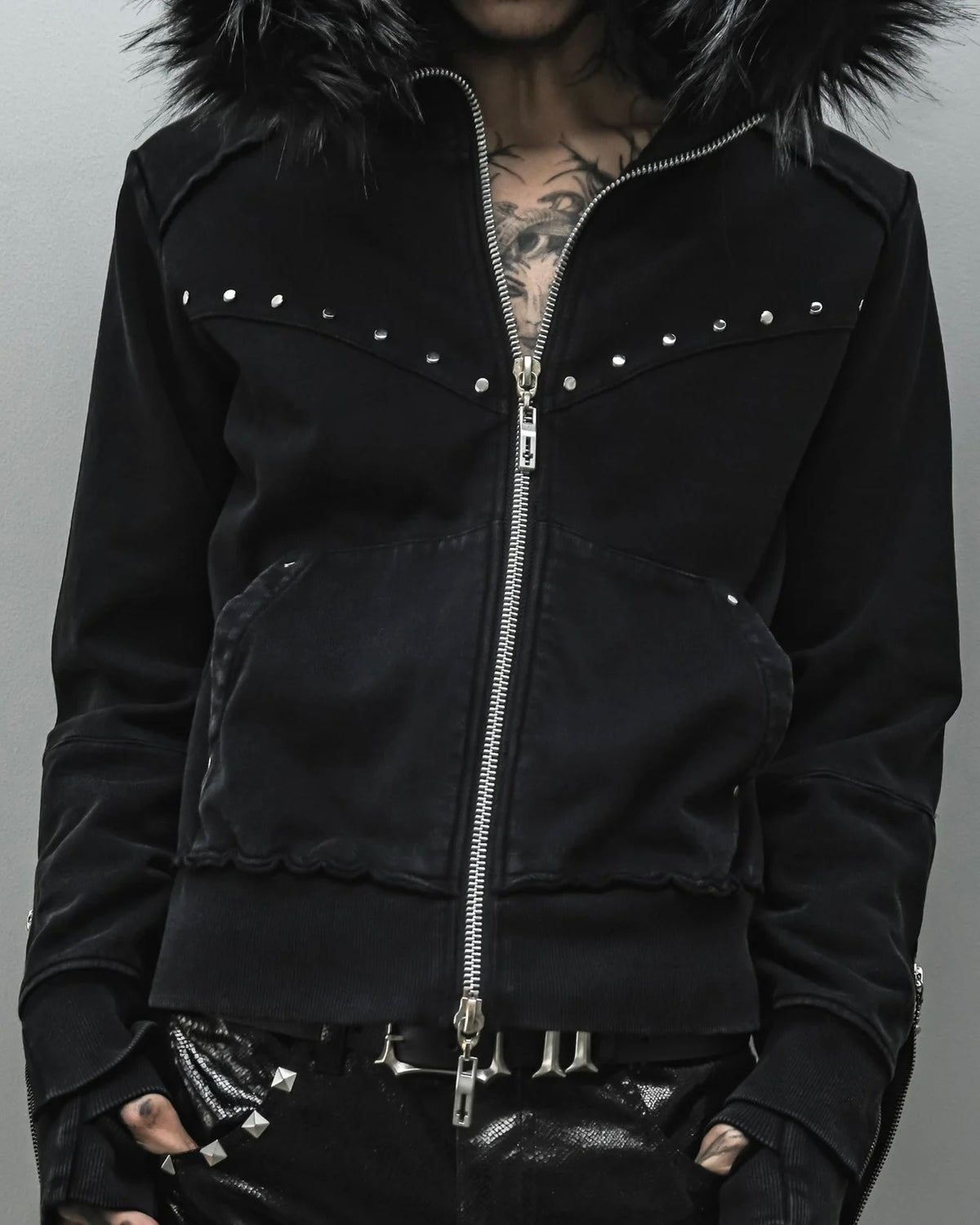【TYPE SHADE】TYPE SAINT FUR HOODIE