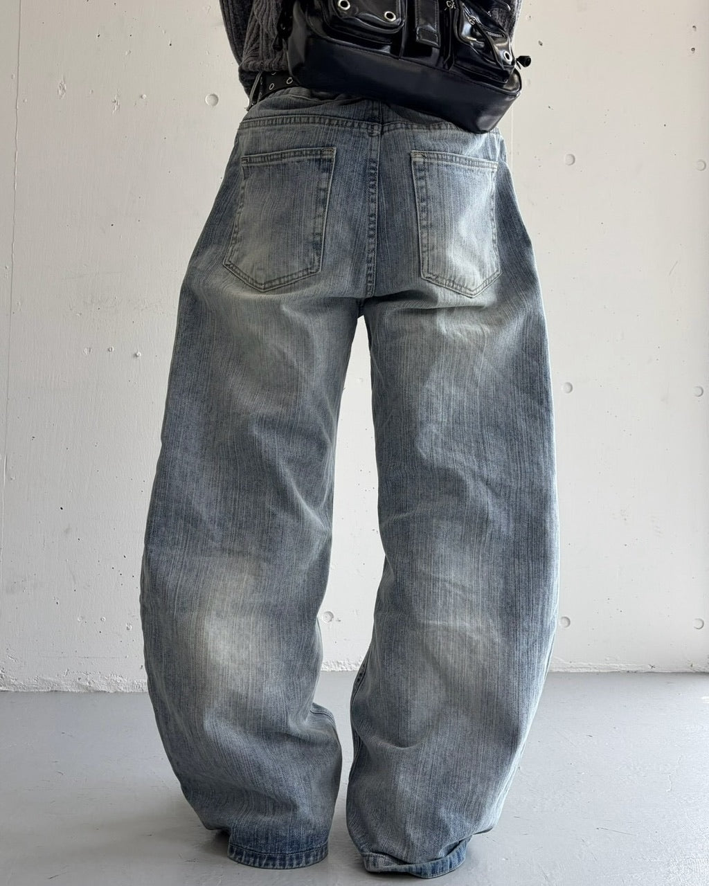 国際配送【LUV CODE】washed damage denim balloon pants