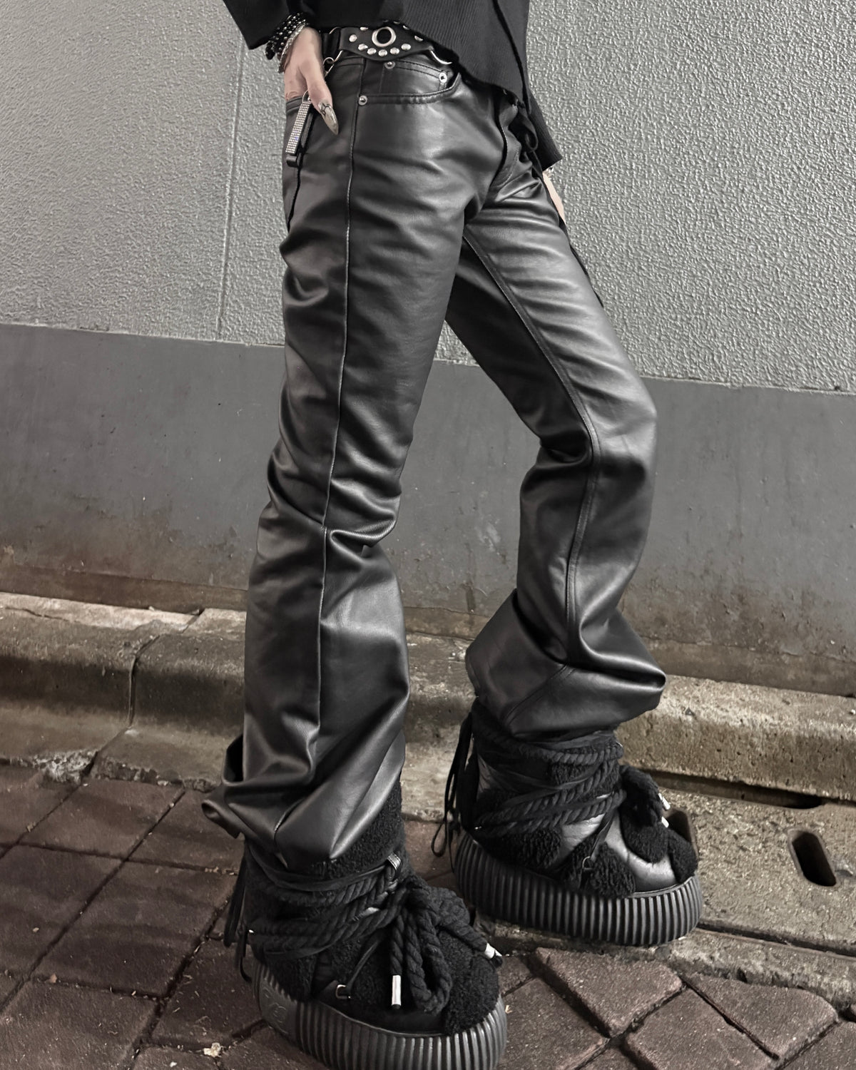 受注制【nmtc+】Glossy Flare Denim
