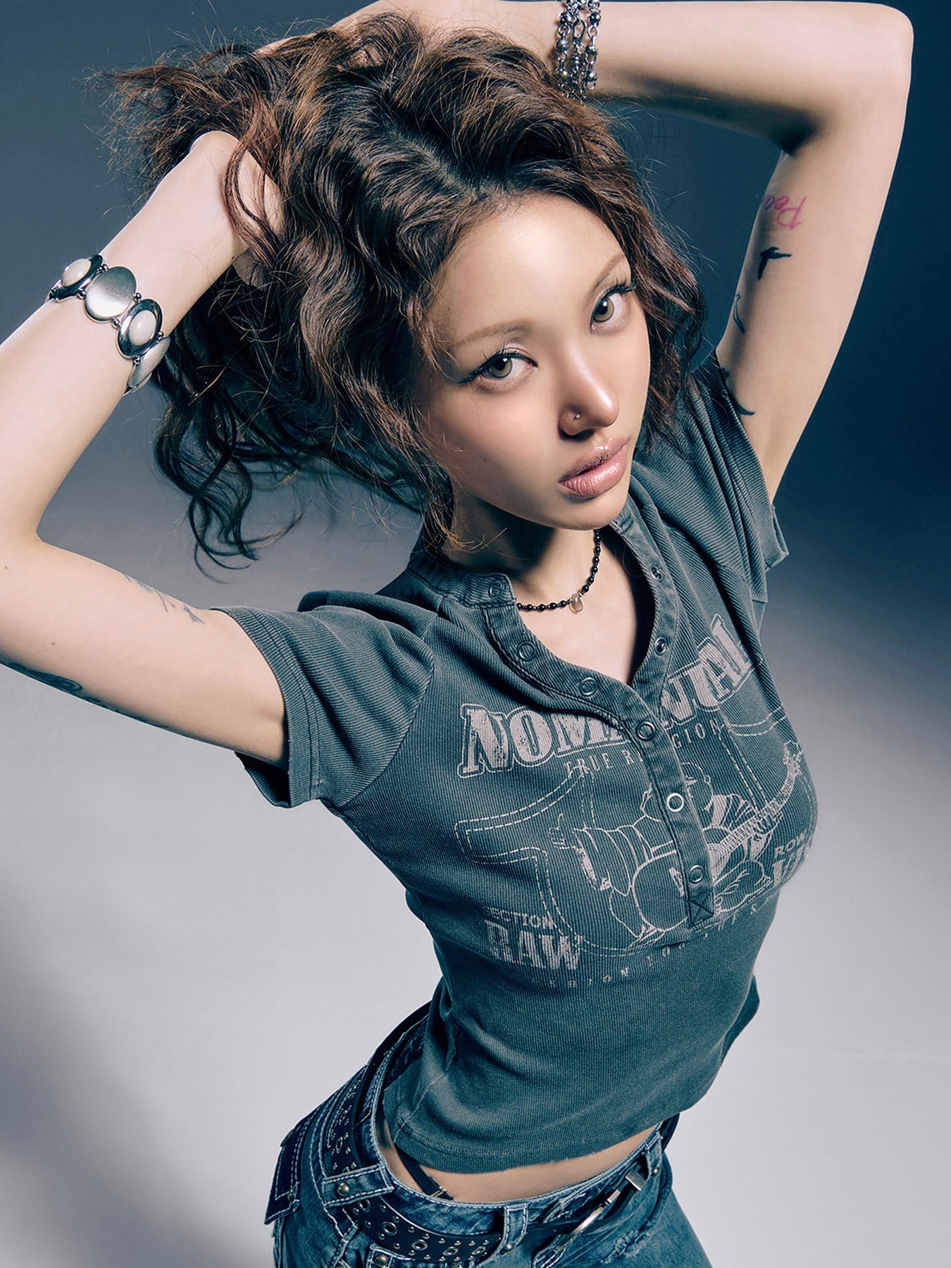 【NOMANUAL×TRUE RELIGION】NO RELIGION HENLEY BABY TEE