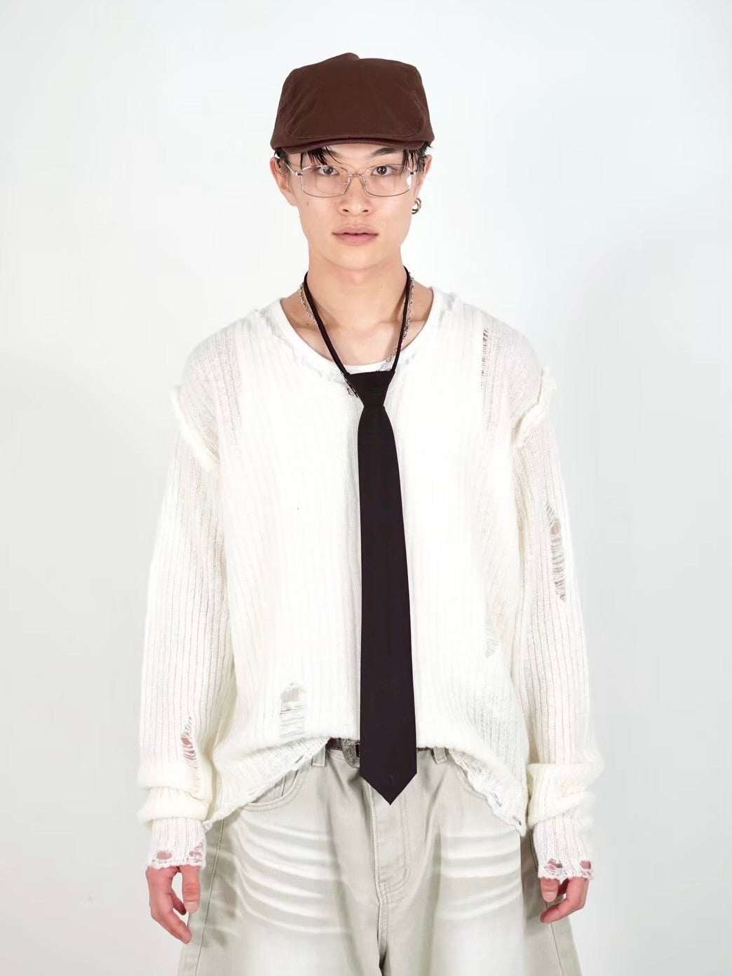 【Chikashitsu +】damage reverse v neck knit (3color)