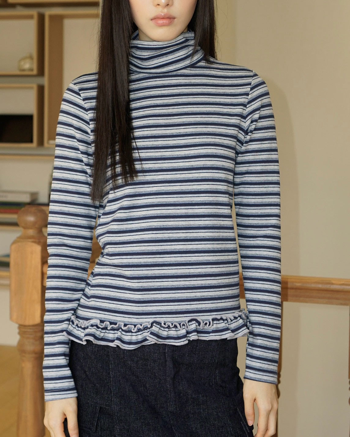 【Uglyshadow】STRIPE TURTLENECK TEE