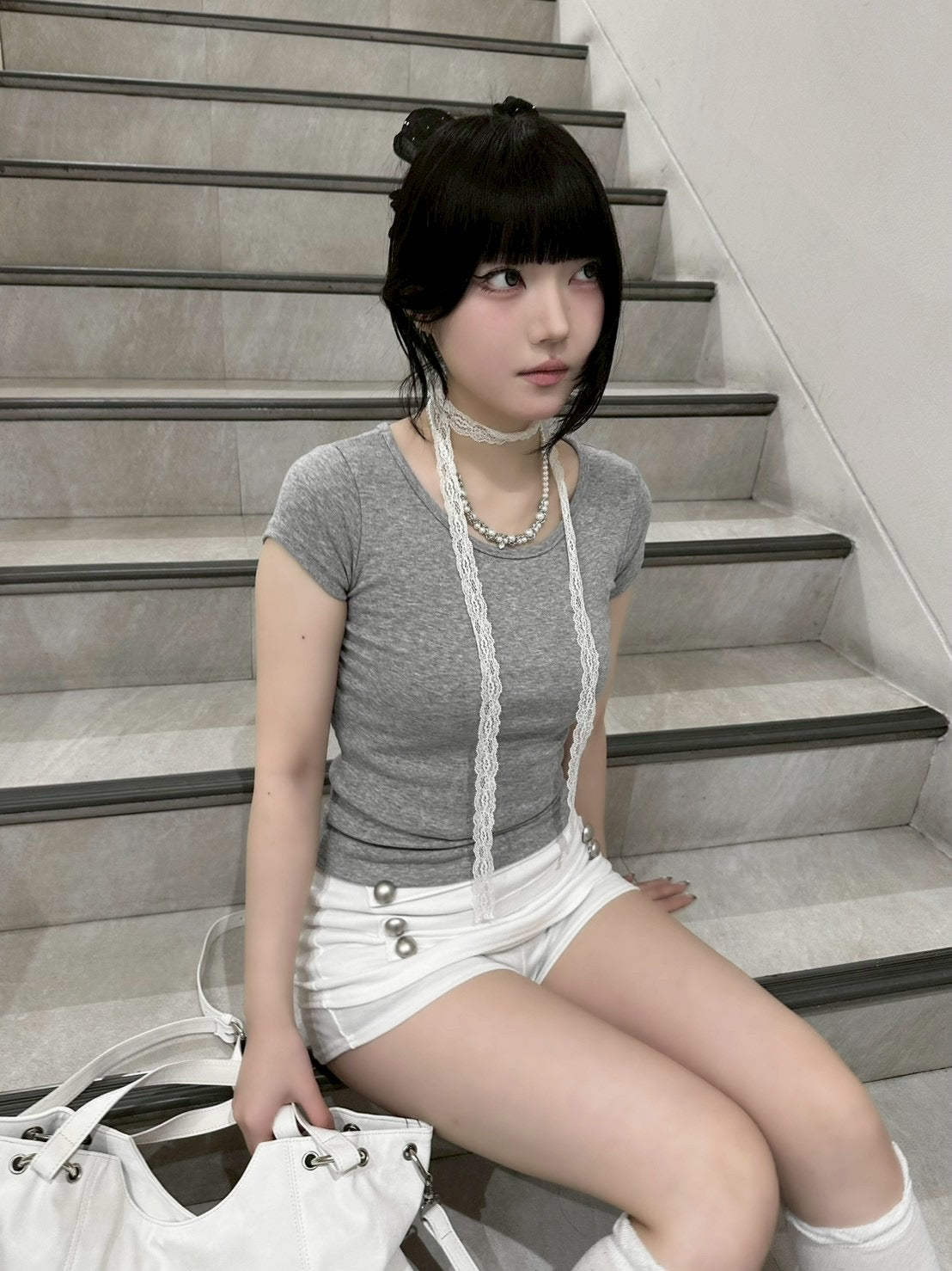 渋谷109店WEB限定受注制【nmtc+】Back Button Slit U-Neck Tee (5color)