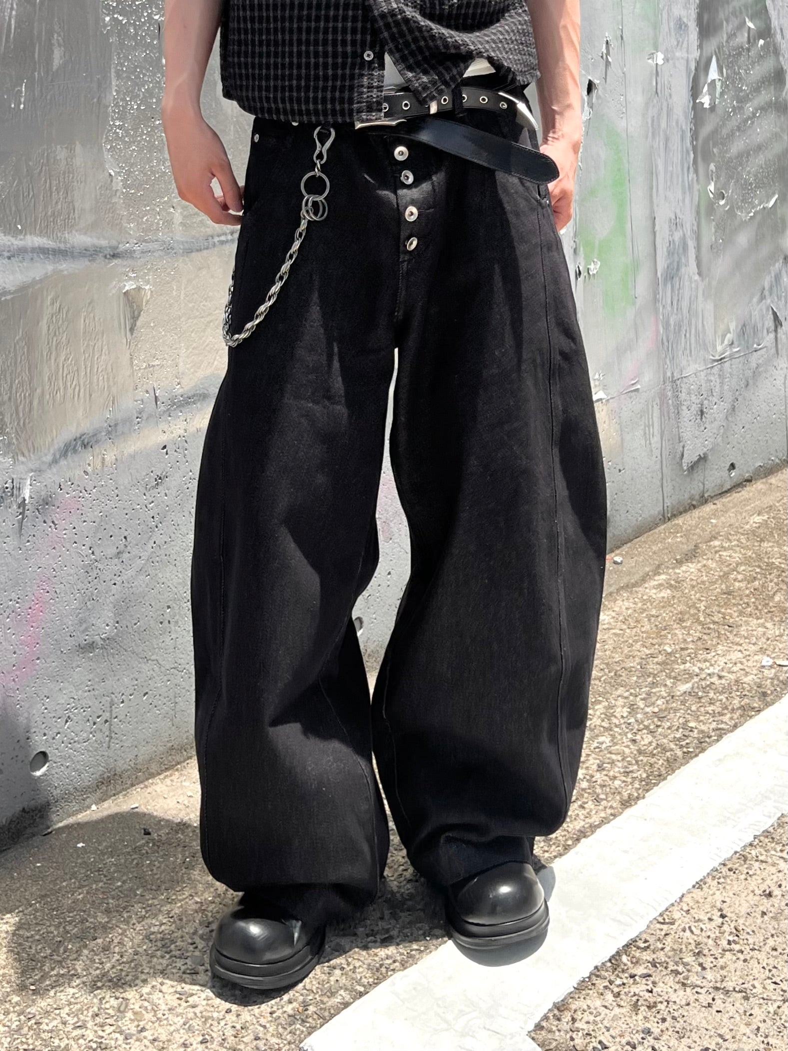 大阪店WEB限定受注制【Chikashitsu +】button fly ballon denim pants (2color)