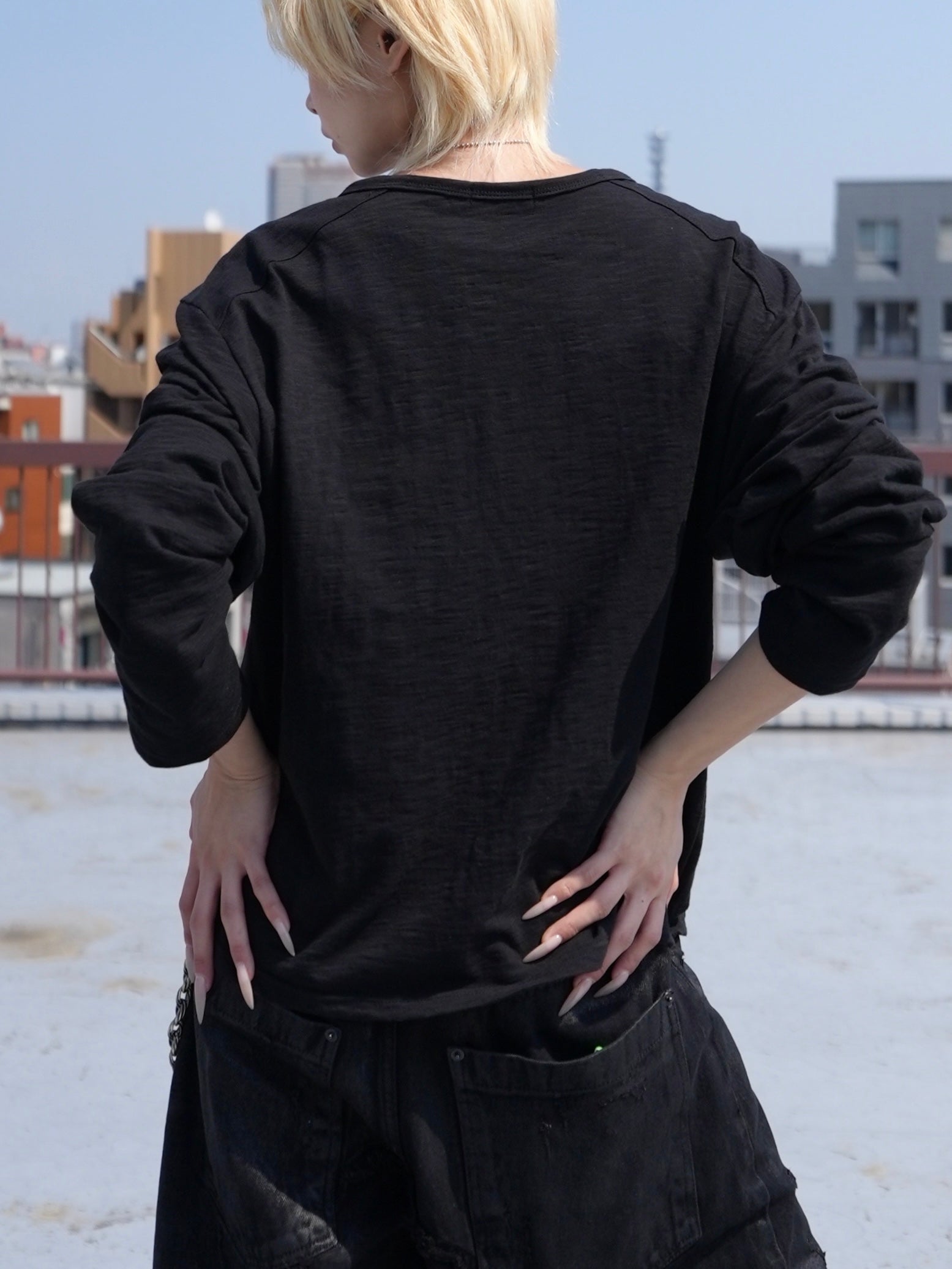 5/23 20:00発売【CHIKASHITSU PLUS HIGH】Steel button henley neck tee (2color)