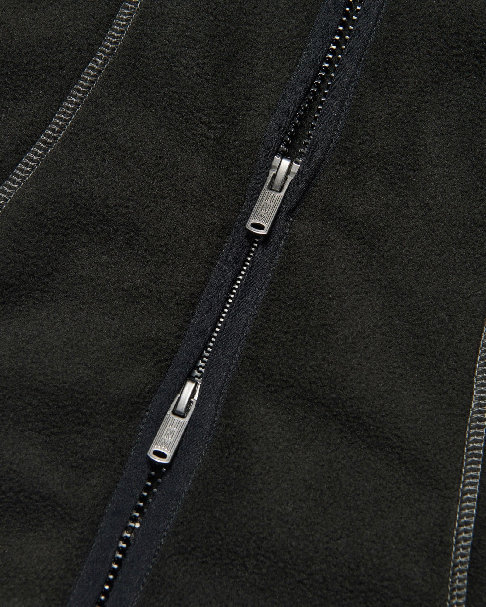 【NOMANUAL】BOUND SHELL FLEECE