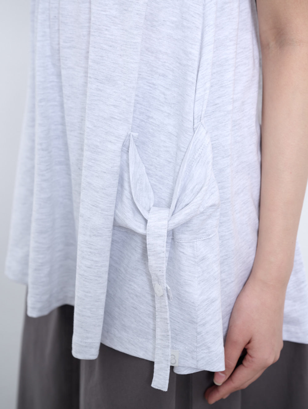 【TUOMIO】SHIRRED POCKET TOP