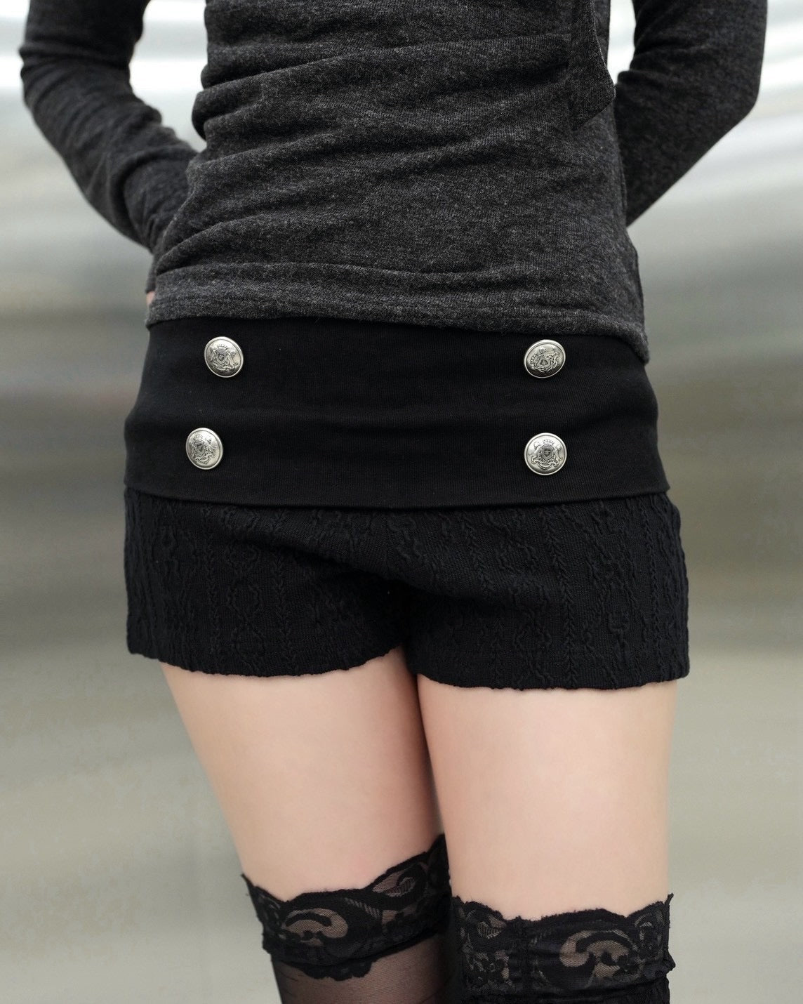 受注制【Never mind the XU】Napoleon lace knit shorts (2color)