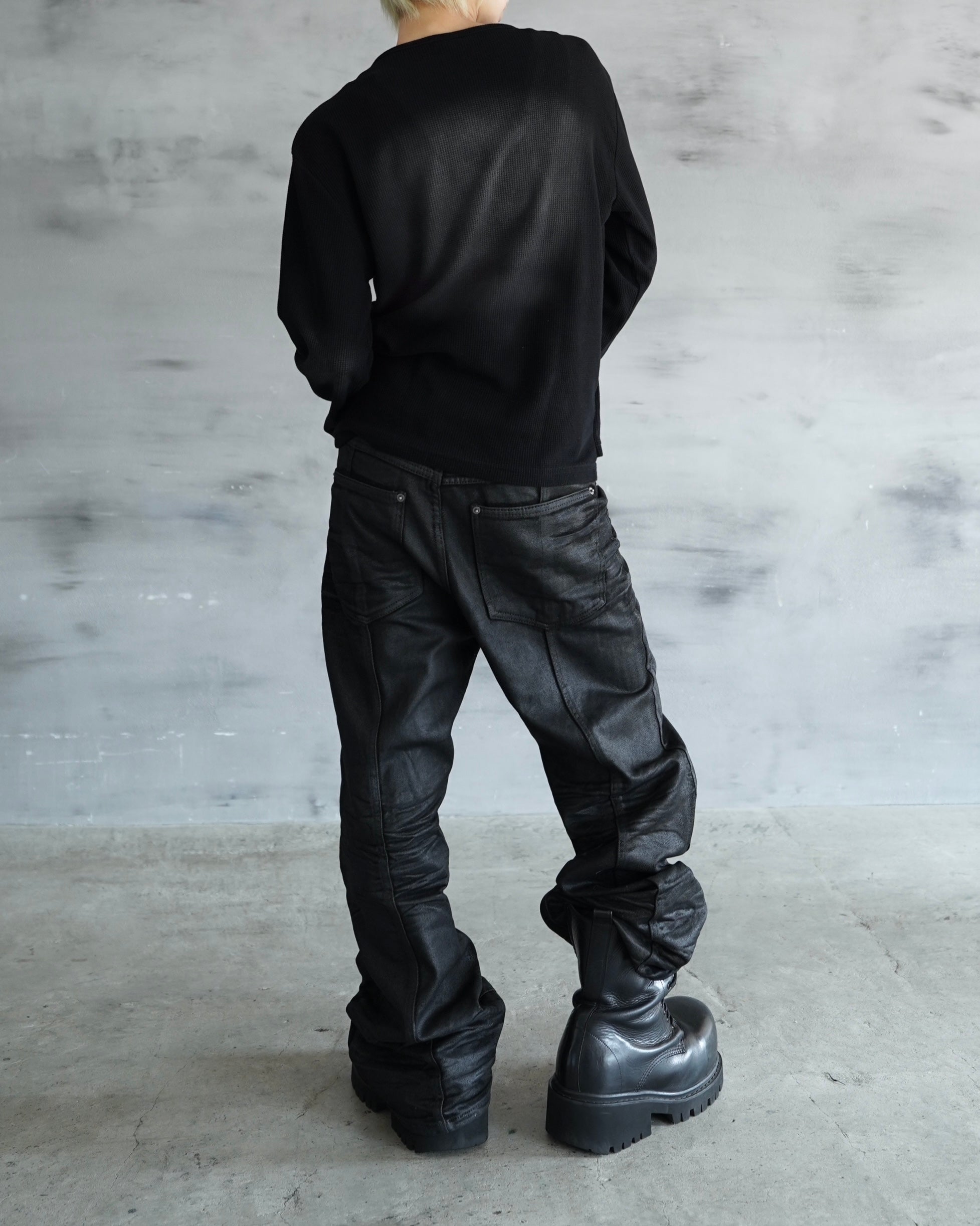 【CHIKASHITSU PLUS HIGH】Linear coating denim flare pants