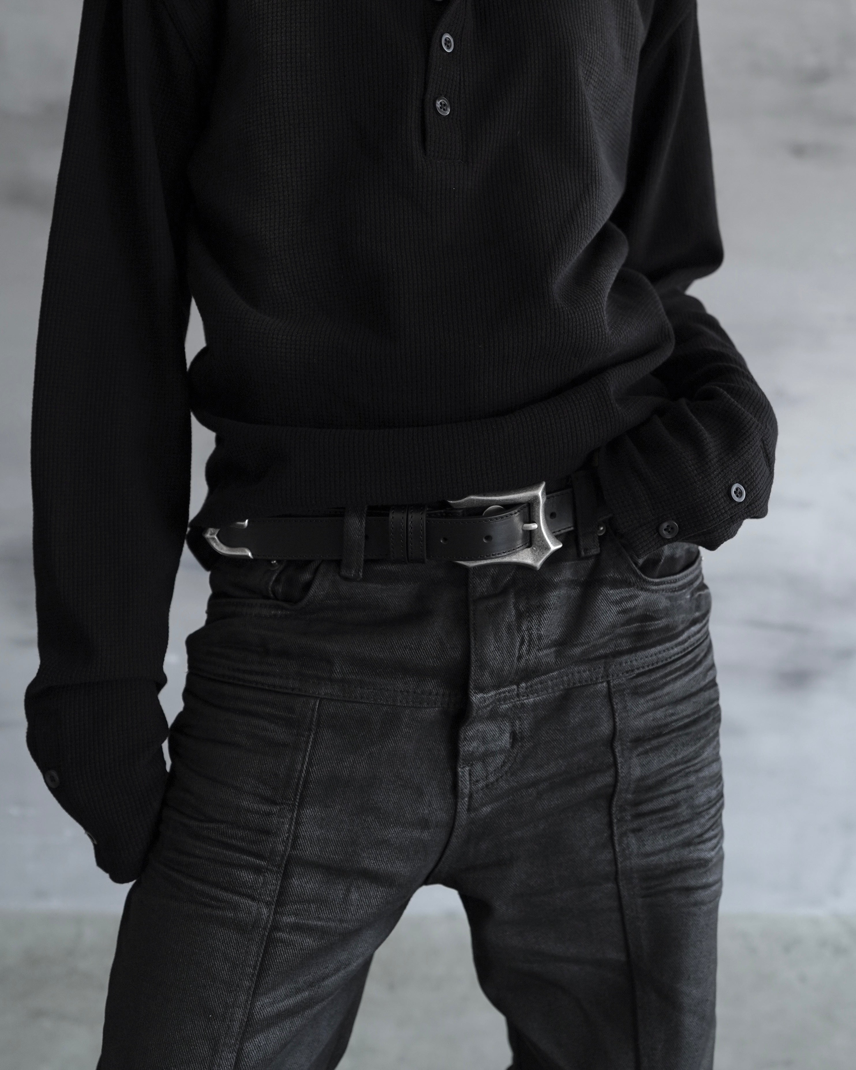 【CHIKASHITSU PLUS HIGH】Gothic leather buckle belt