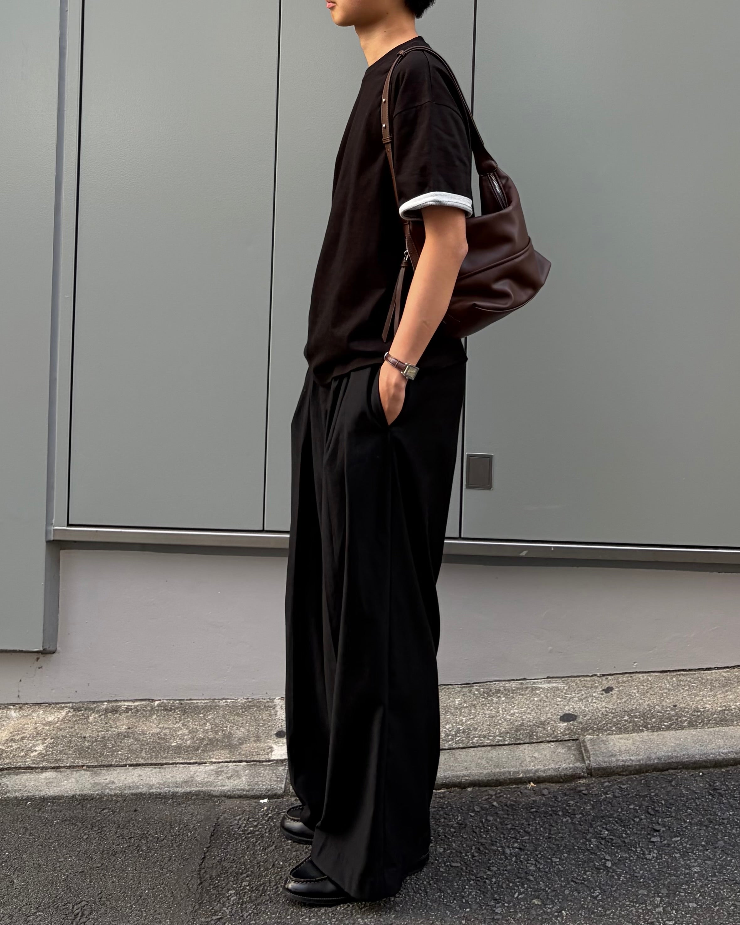 東京店WEB限定受注制【Chikashitsu +】layered roll-up tee (2color)