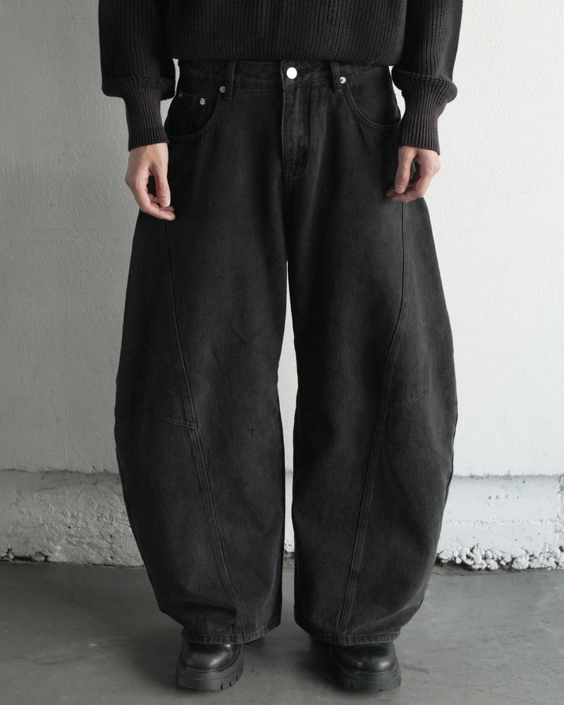 【CHIKASHITSU PLUS HIGH】Barrel leg curve denim pants