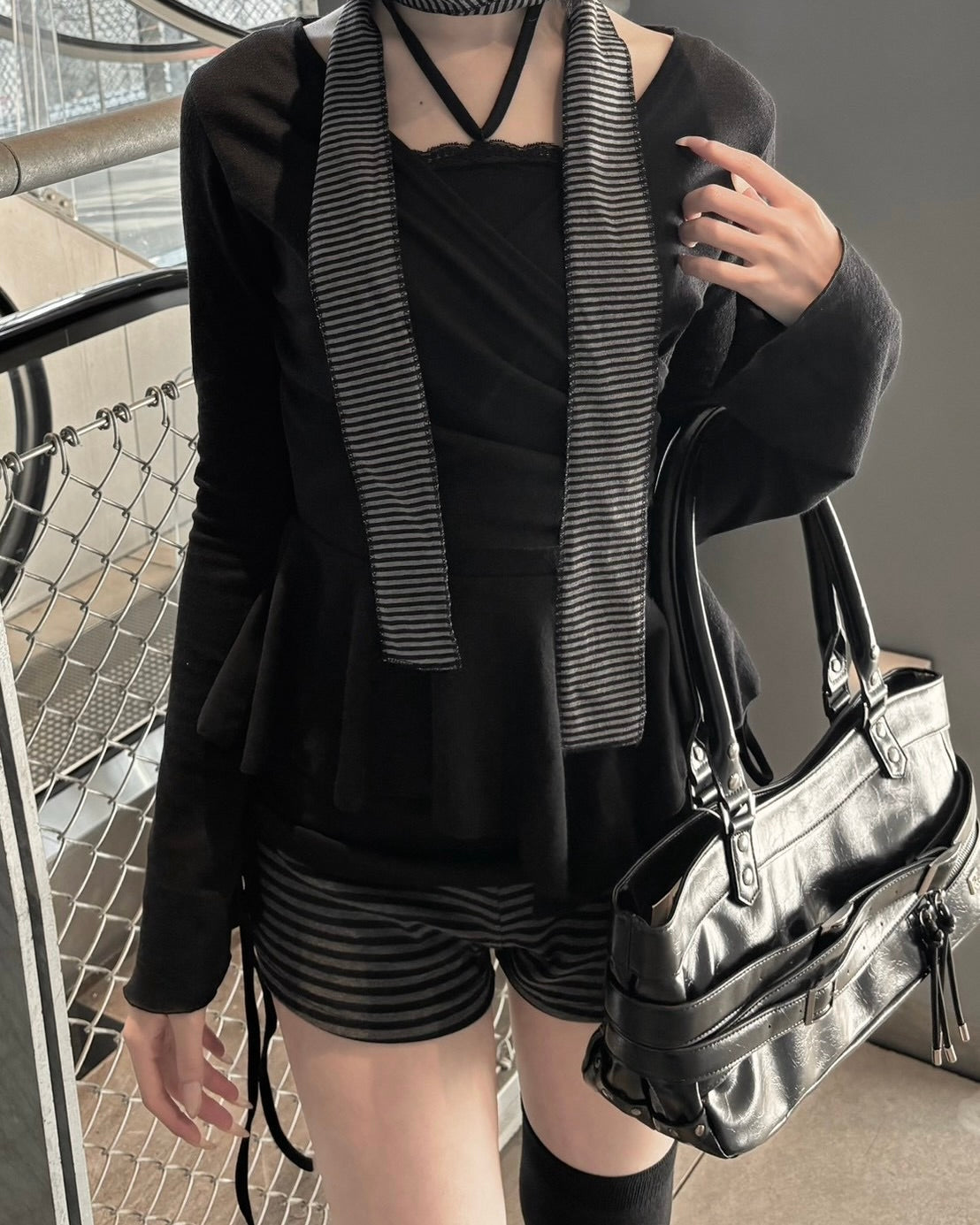 受注制【nmtc+】Draped Peplum Wrap Top (2color)