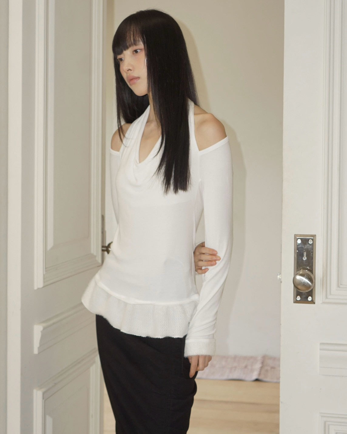 【Uglyshadow】SCARF FUR FRILL T-SHIRT