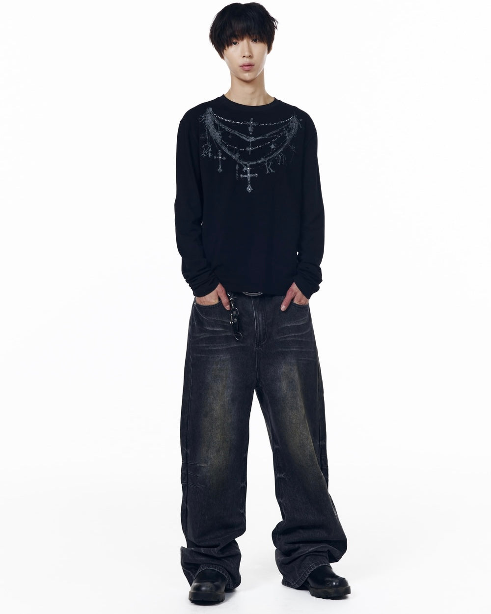 【AAKAM】Gothic Chain Printed Long Sleeve