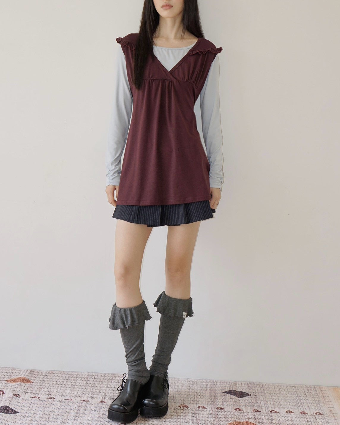 【Uglyshadow】RUFFLE TIE TOP