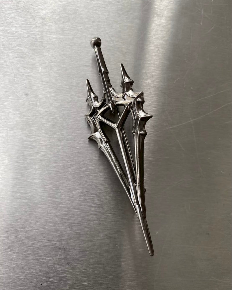 【YIKAI LABORATORY】REBELLION CREST BROOCH