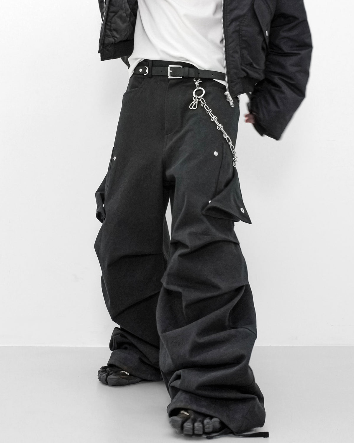 【roaringrad】26 Parachute Cargo Pants