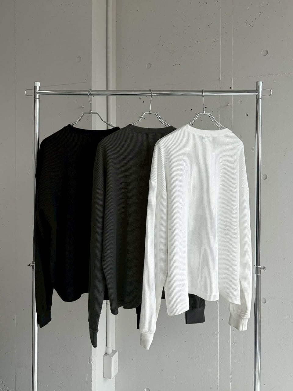 【LUV CODE】lettering waffle long sleeve tee