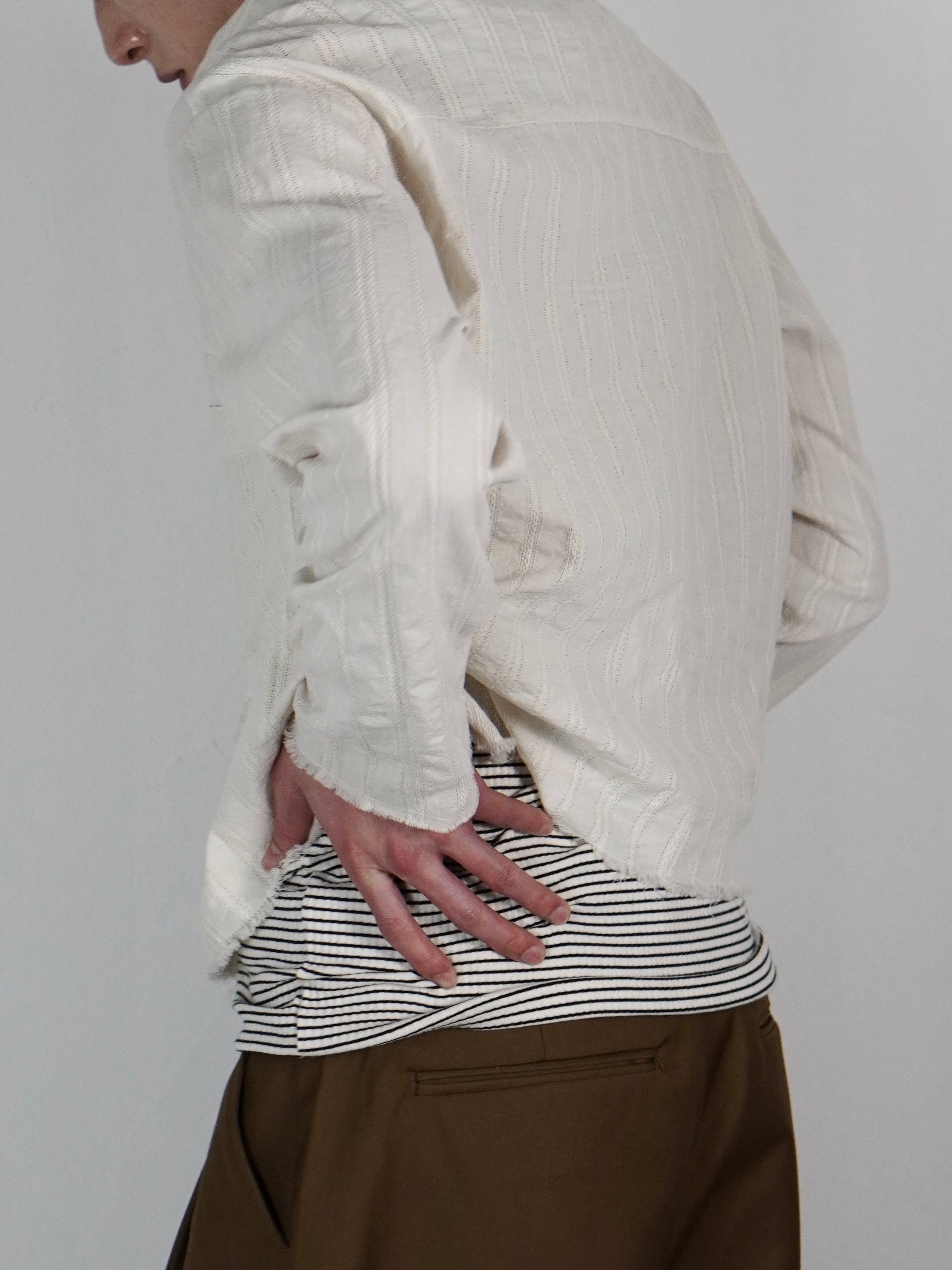 受注制【Chikashitsu +】pigment cut off shirt (2color)