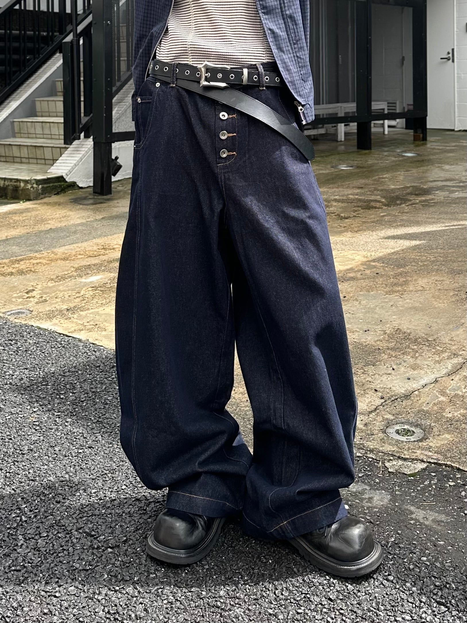 大阪店WEB限定受注制【Chikashitsu +】button fly ballon denim pants (2color)