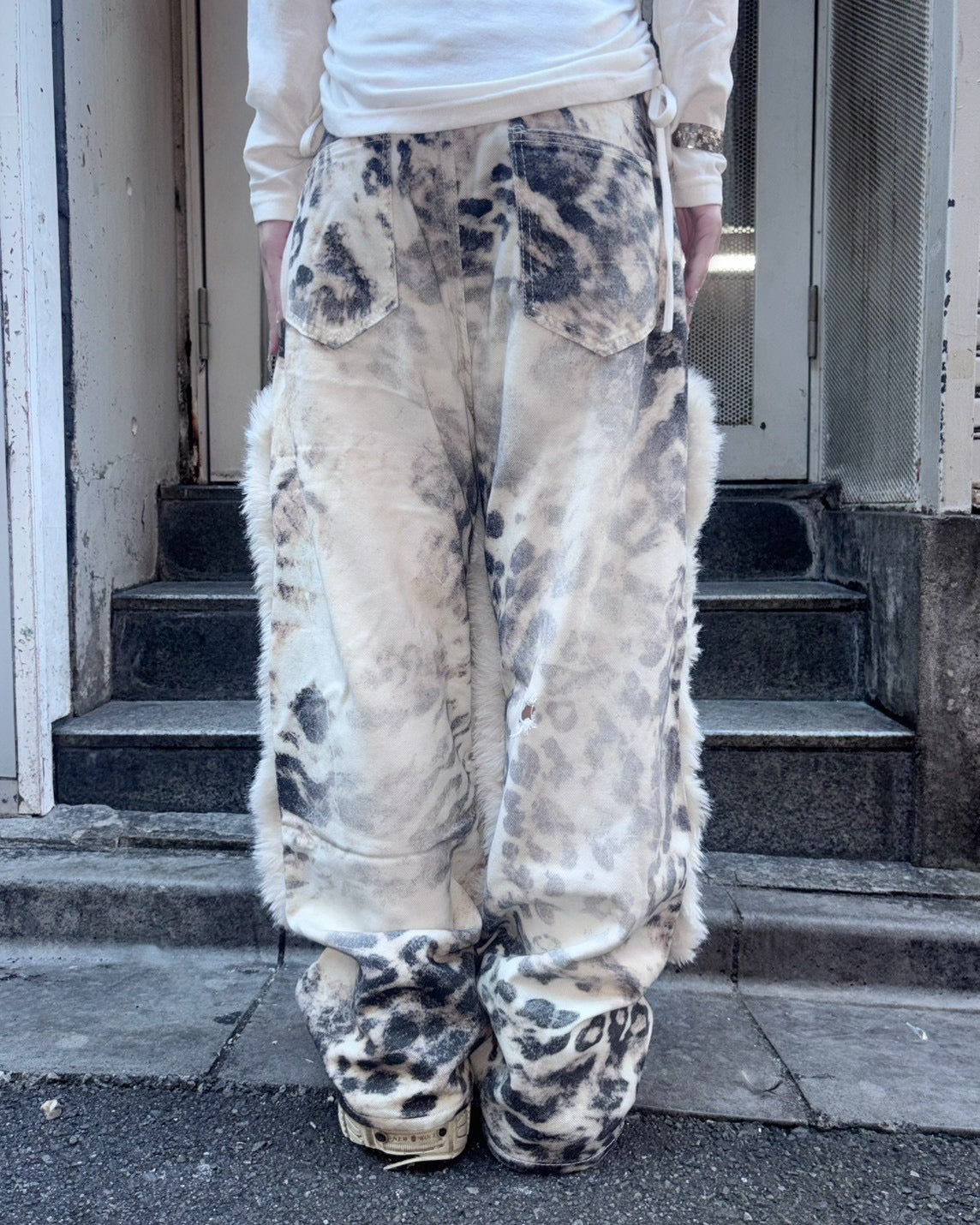 国際配送【BABY09】leopard fur patchwork pants