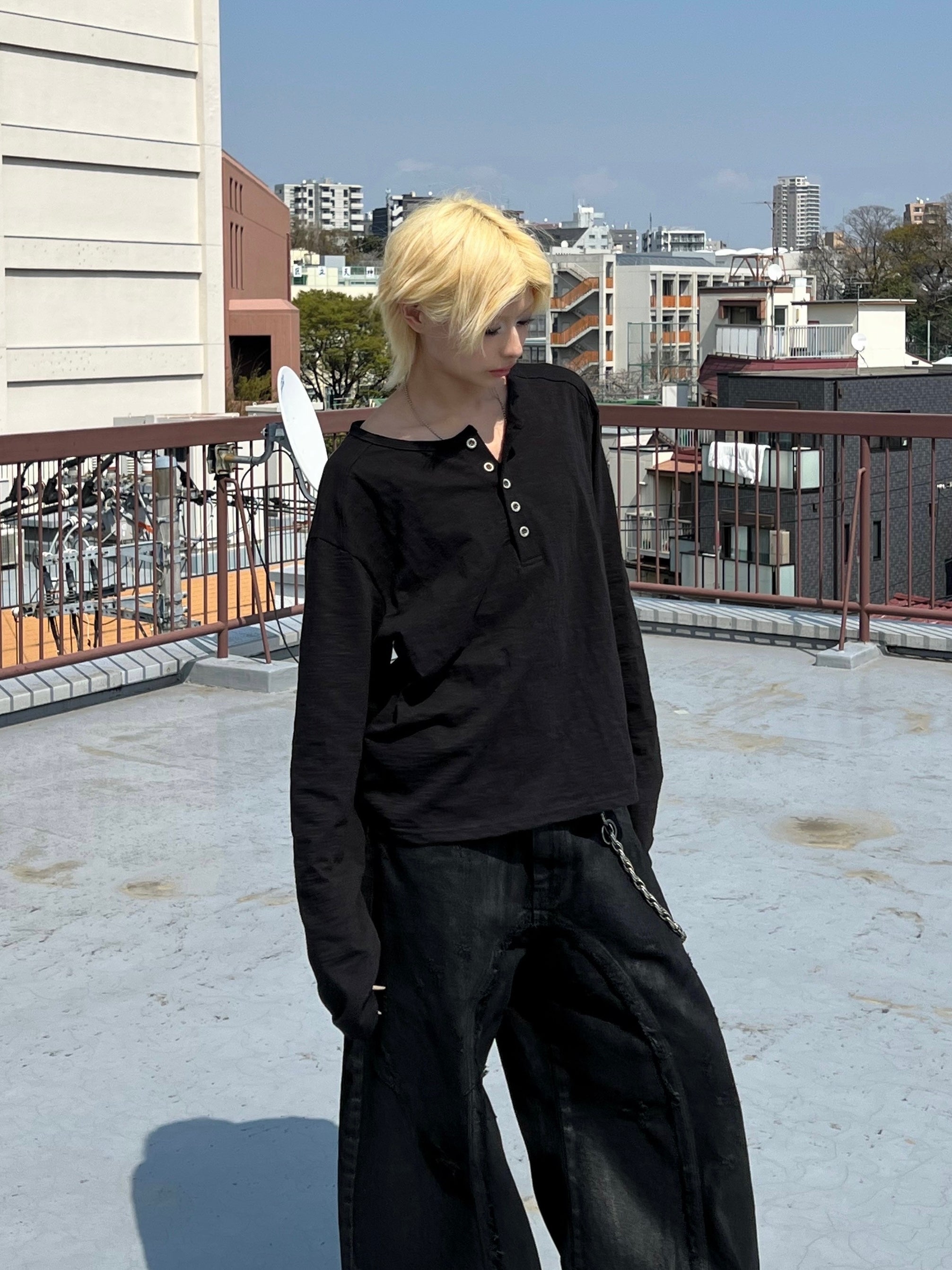5/23 20:00発売【CHIKASHITSU PLUS HIGH】Steel button henley neck tee (2color)