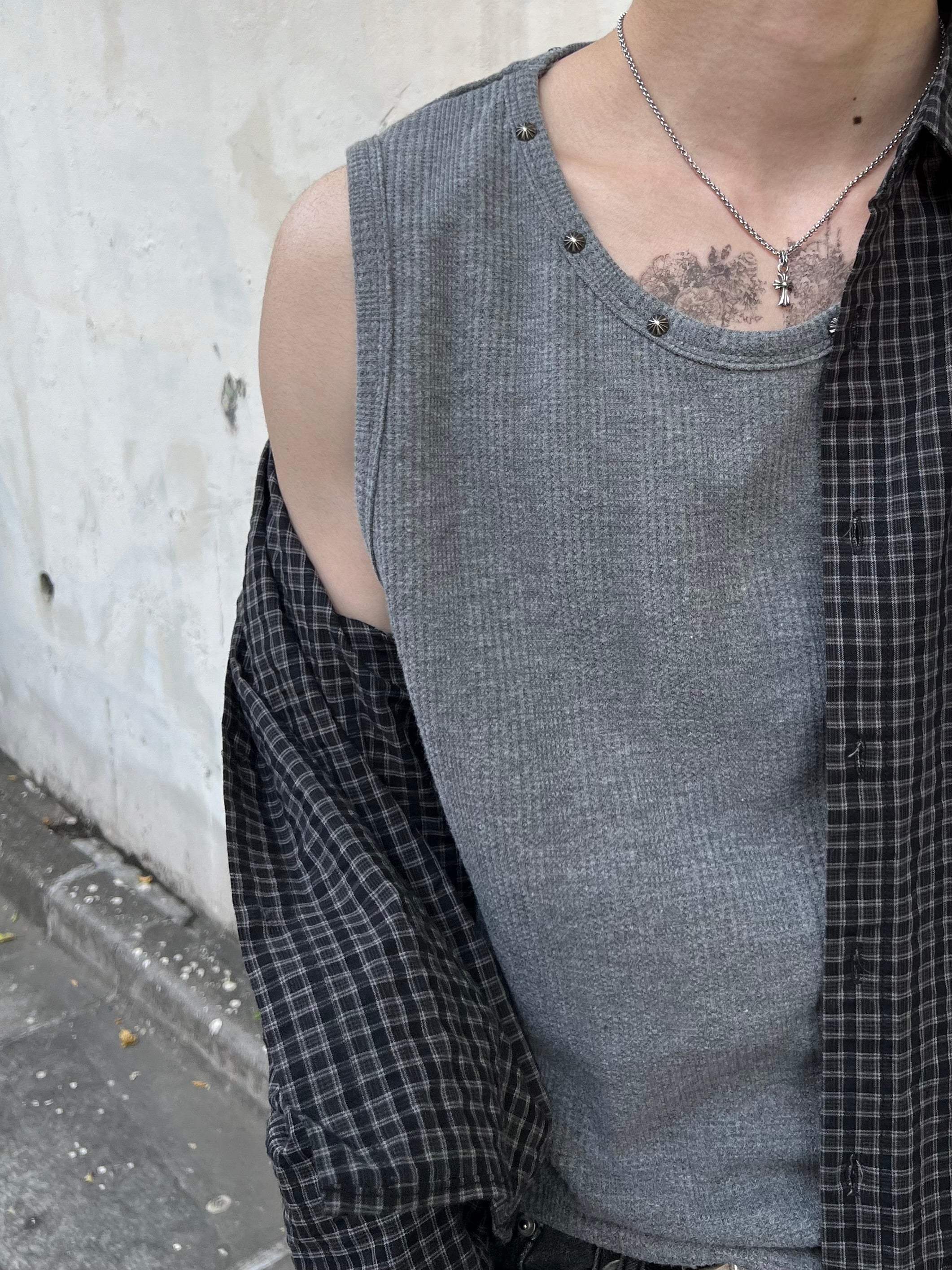 大阪店WEB限定受注制【Chikashitsu +】neck studs tank (3color)