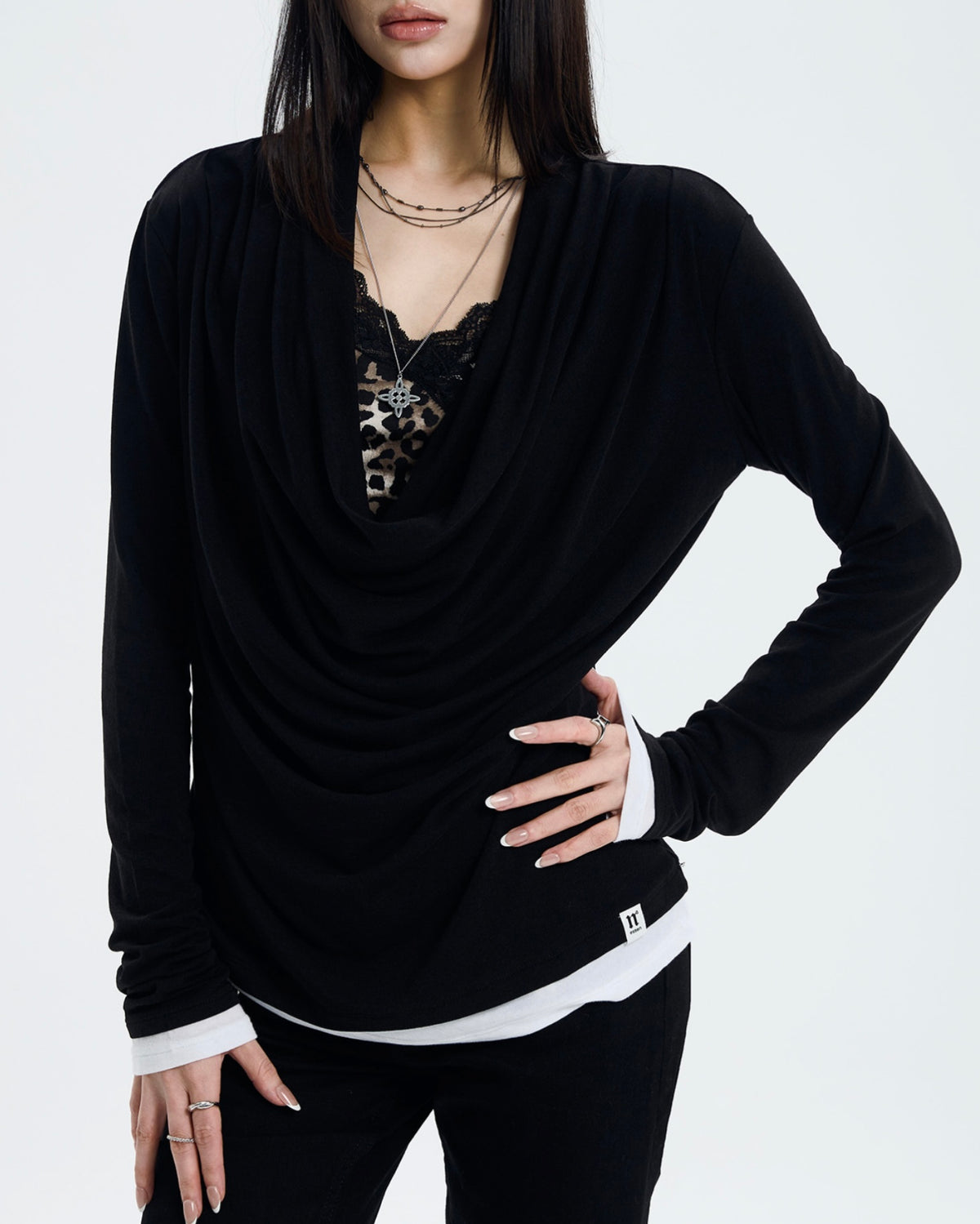【NOT KNOWING】Deep Cowl Layered Top