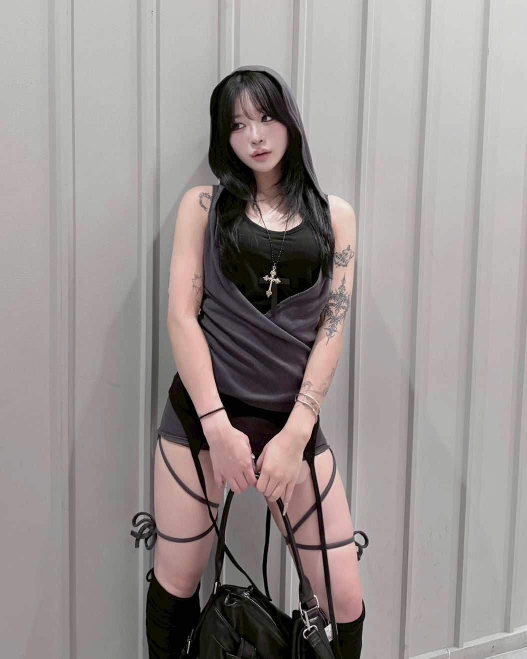 受注制【nmtc+】Hooded Wrap Sleeveless Top (2color)