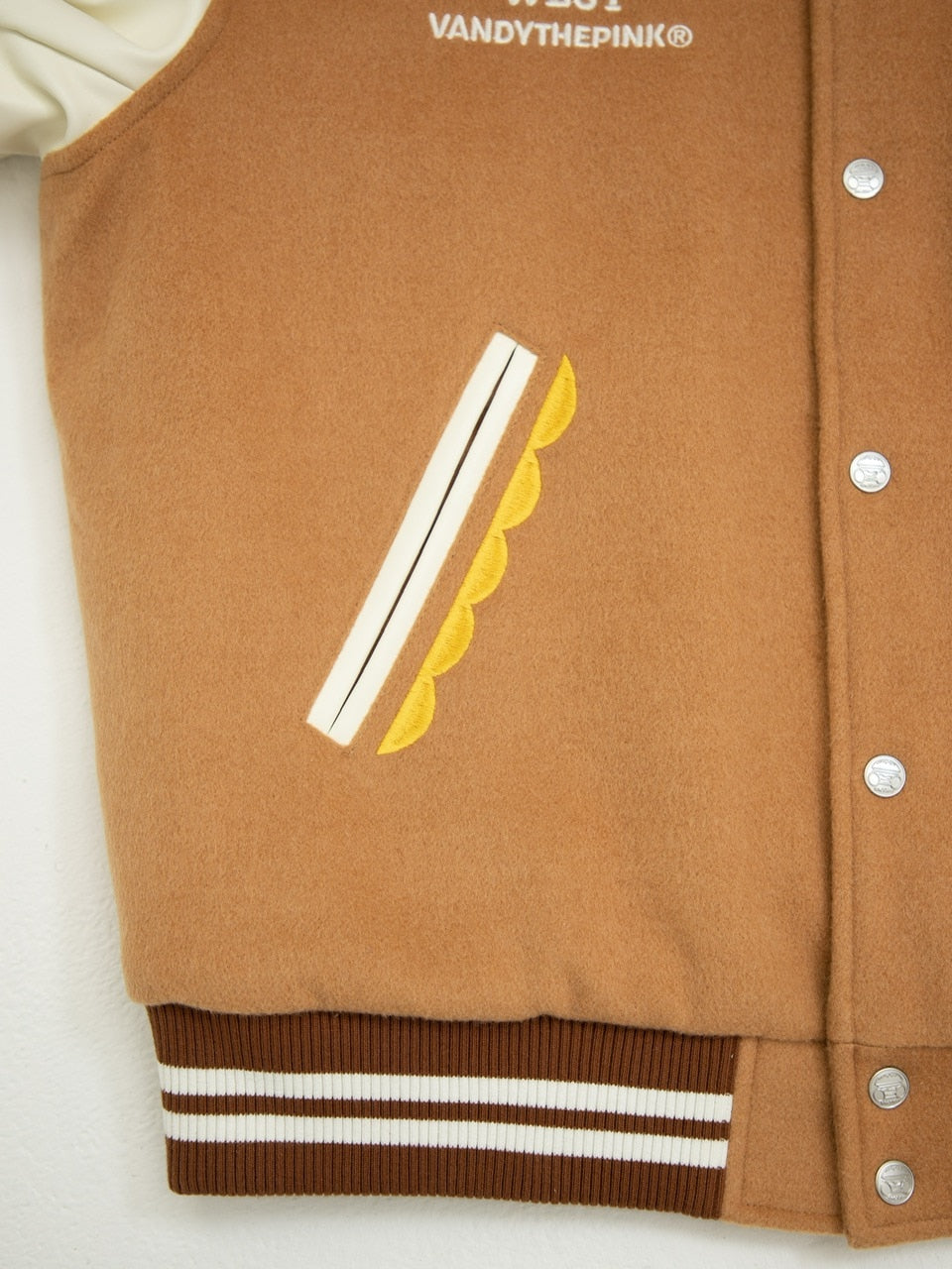 【VANDY THE PINK】CHARR BURGER VARSITY JACKET