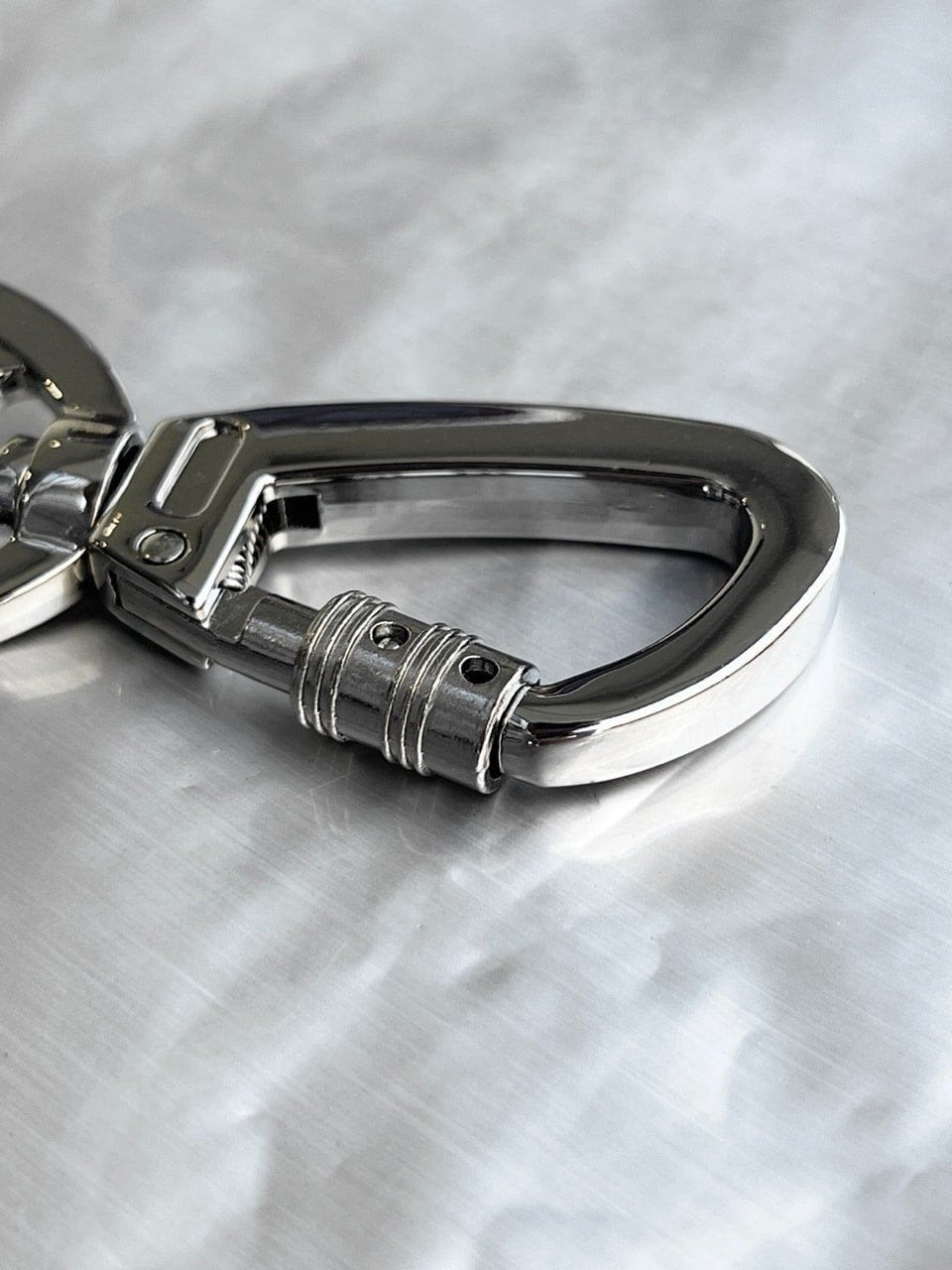 受注制【Chikashitsu +】triple tongs karabiner 2 – PRESSING WEB SHOP