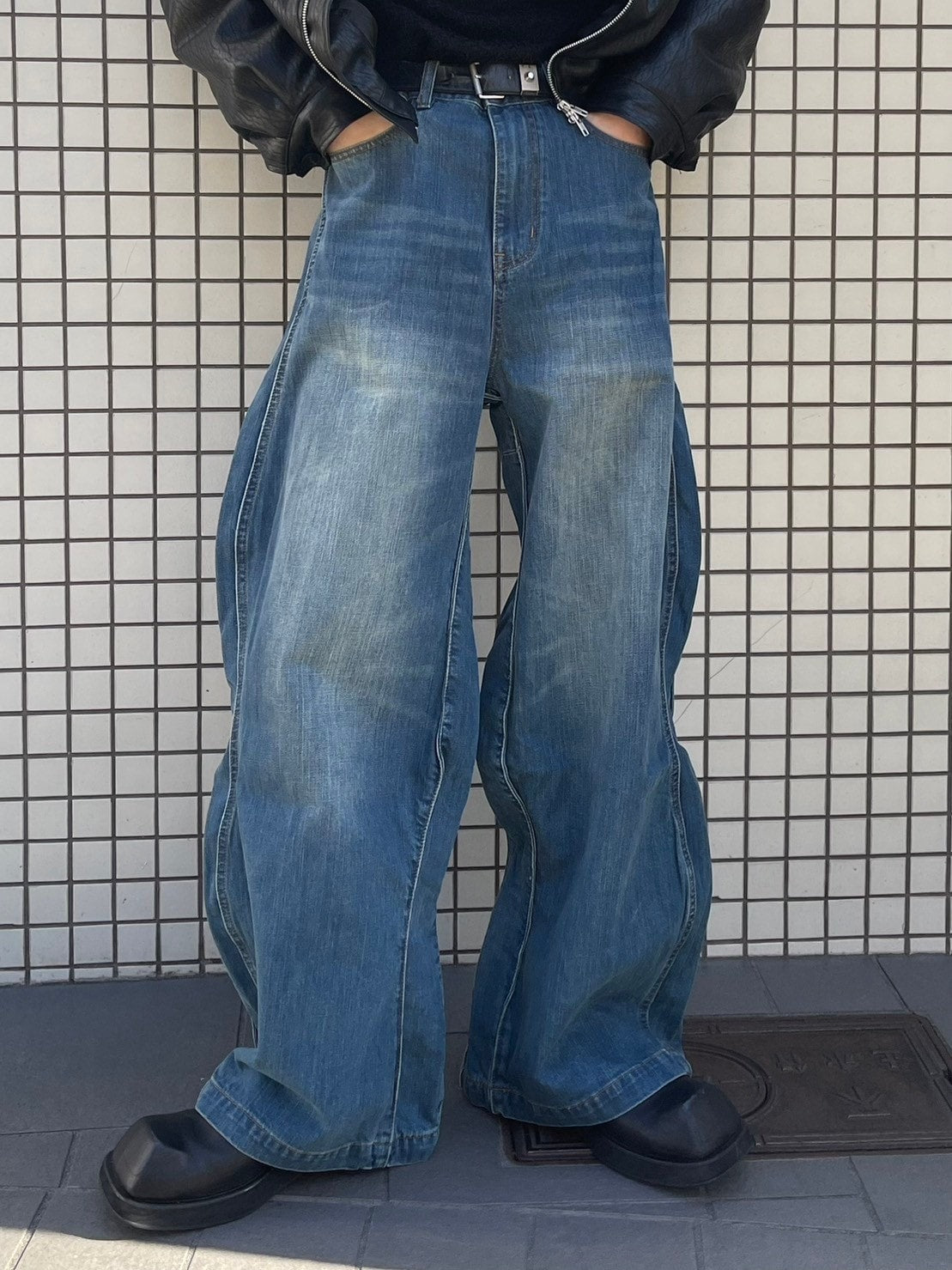 【Chikashitsu +】side wave design denim pants