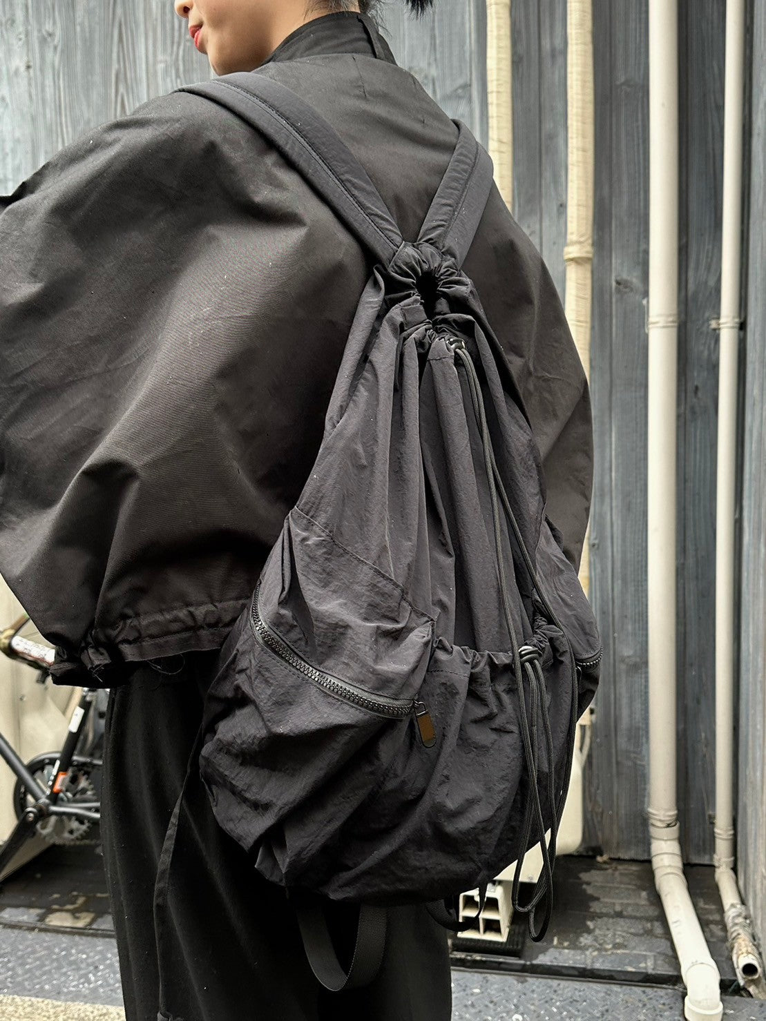 受注制【Chikashitsu +】pocket string backpack (2color) / 【チカシツプラス】ポケットストリングバッグパック