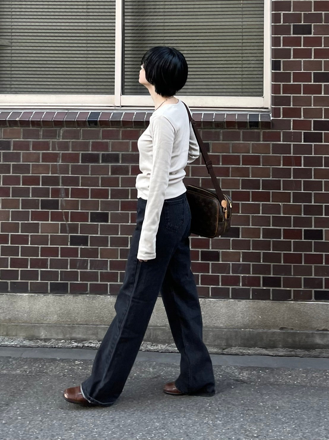 受注制【Chikashitsu + LADIES】wide fit black denim pants