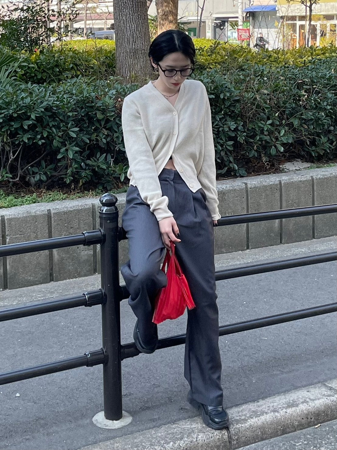【Chikashitsu + LADIES】vneck rib knit cardigan (2color)
