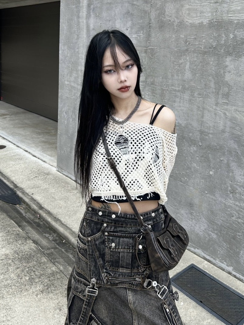 受注制【Never mind the XU】cropped damage knit (2color)