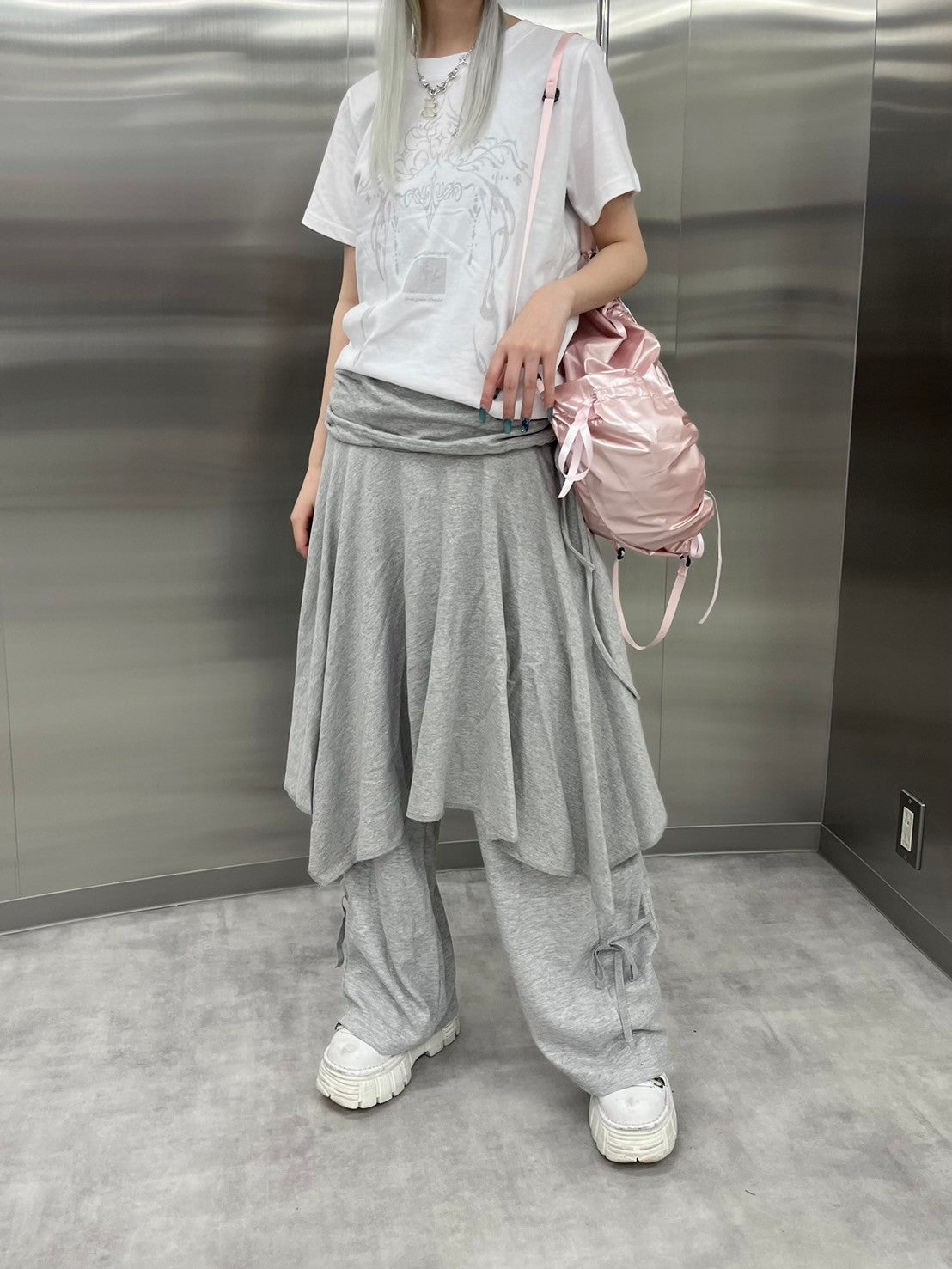 受注制【nmtc +】design graphic crop tee 2 (2color)
