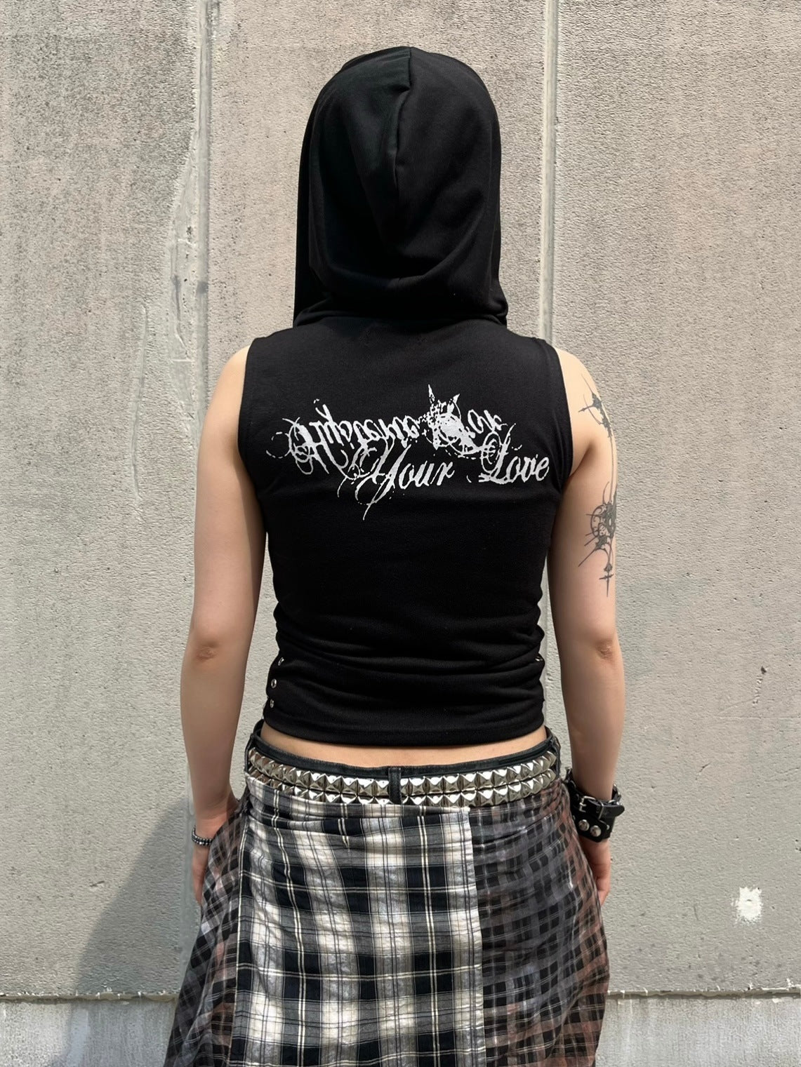 【Bizarre Maiden】sleeveless back print hoodie (2color)