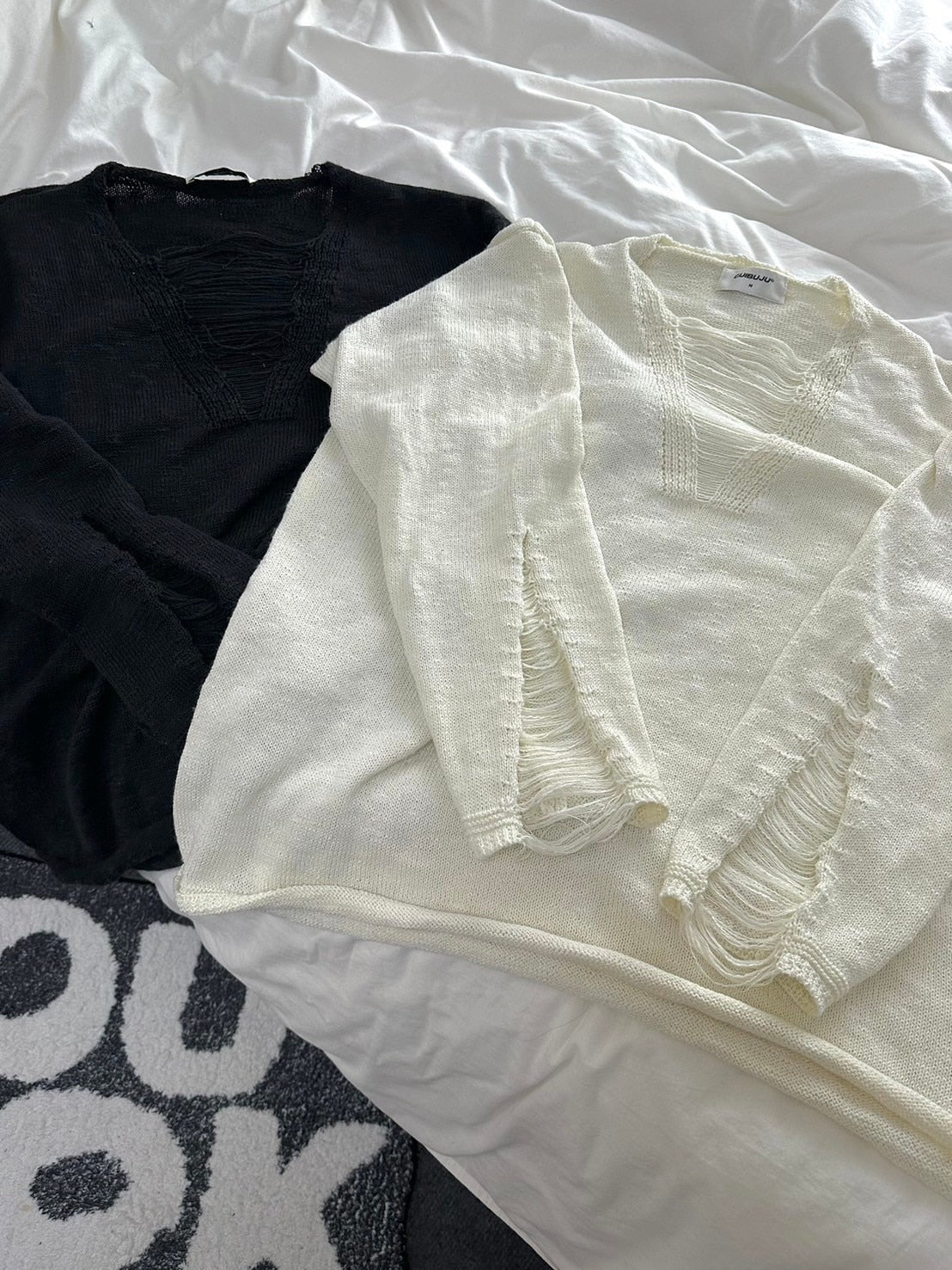 国際配送【LUV CODE】chest damage knit (2color)