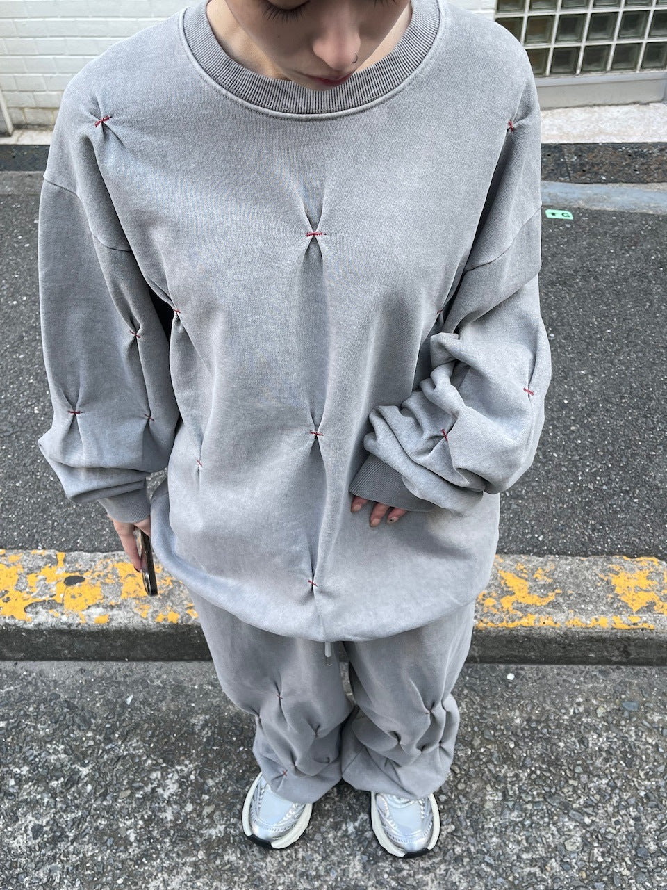 受注制【Chikashitsu +】stitch design sweat (3color)