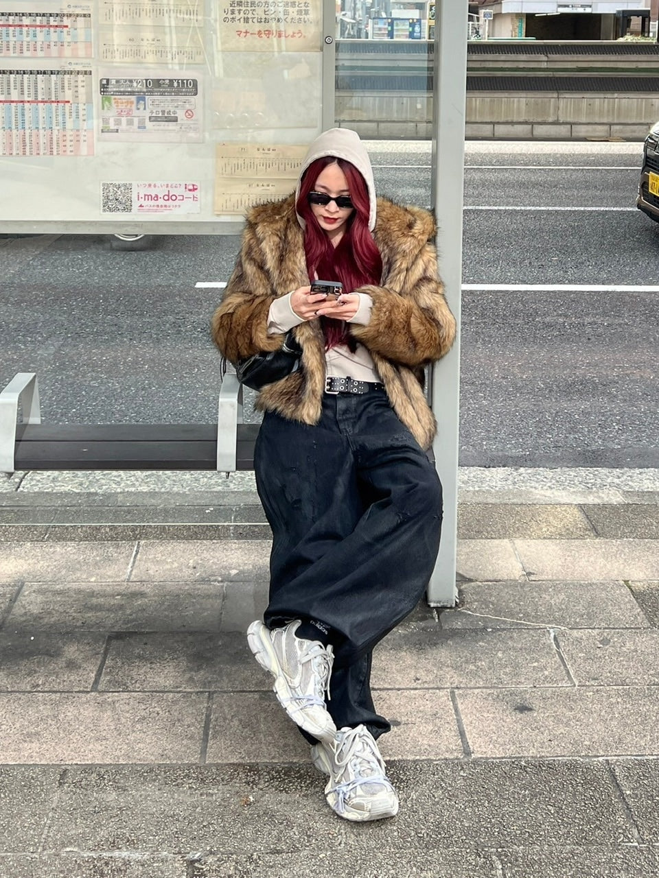 受注制【Chikashitsu +】hooded cropped fur blouson (2color)