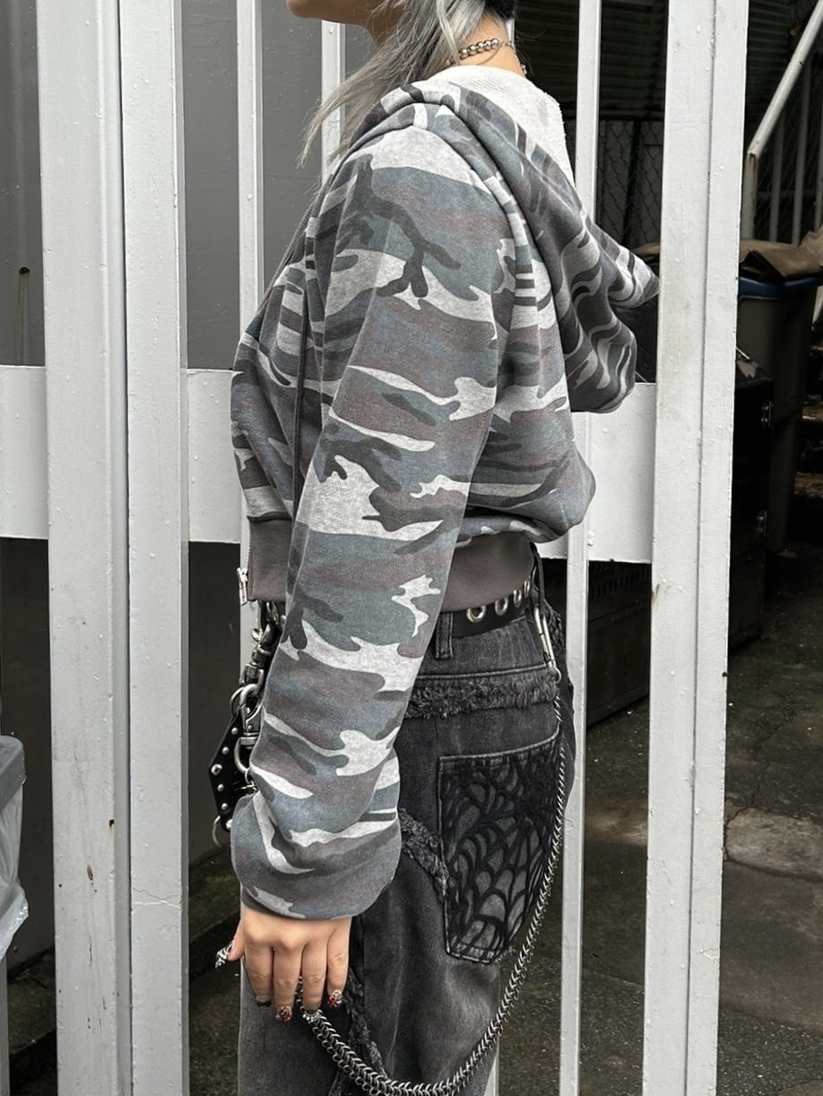 受注制【Never mind the XU】camouflage crop hoodie (2color)