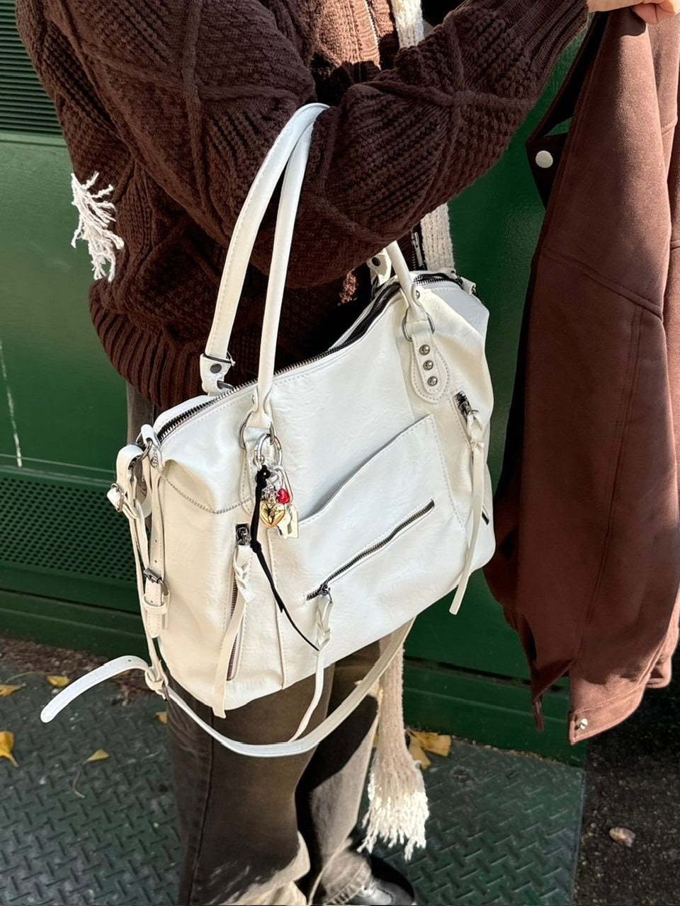 受注制【Chikashitsu +】multi pocket eco leather big bag