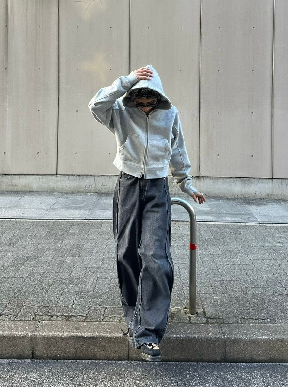 受注制【Chikashitsu +】wide curve denim pants